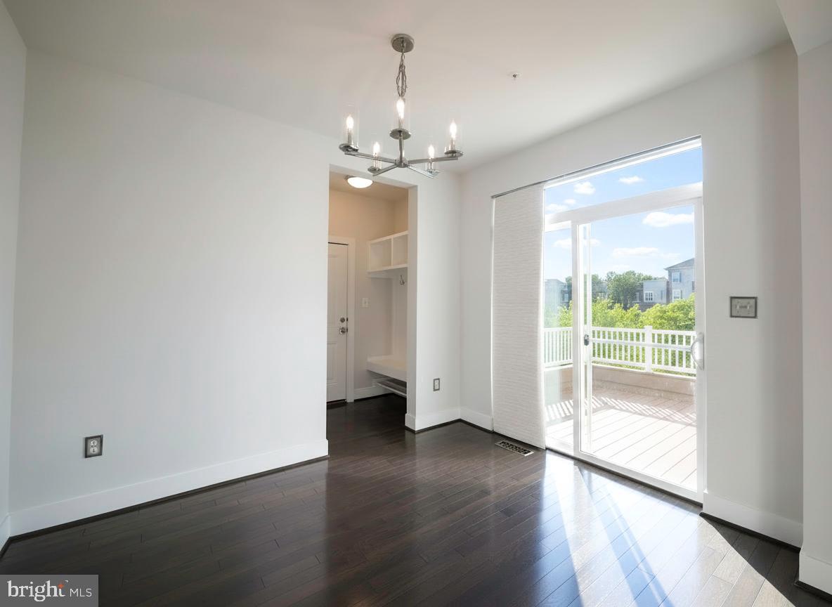 TWO RIVERS - Residential