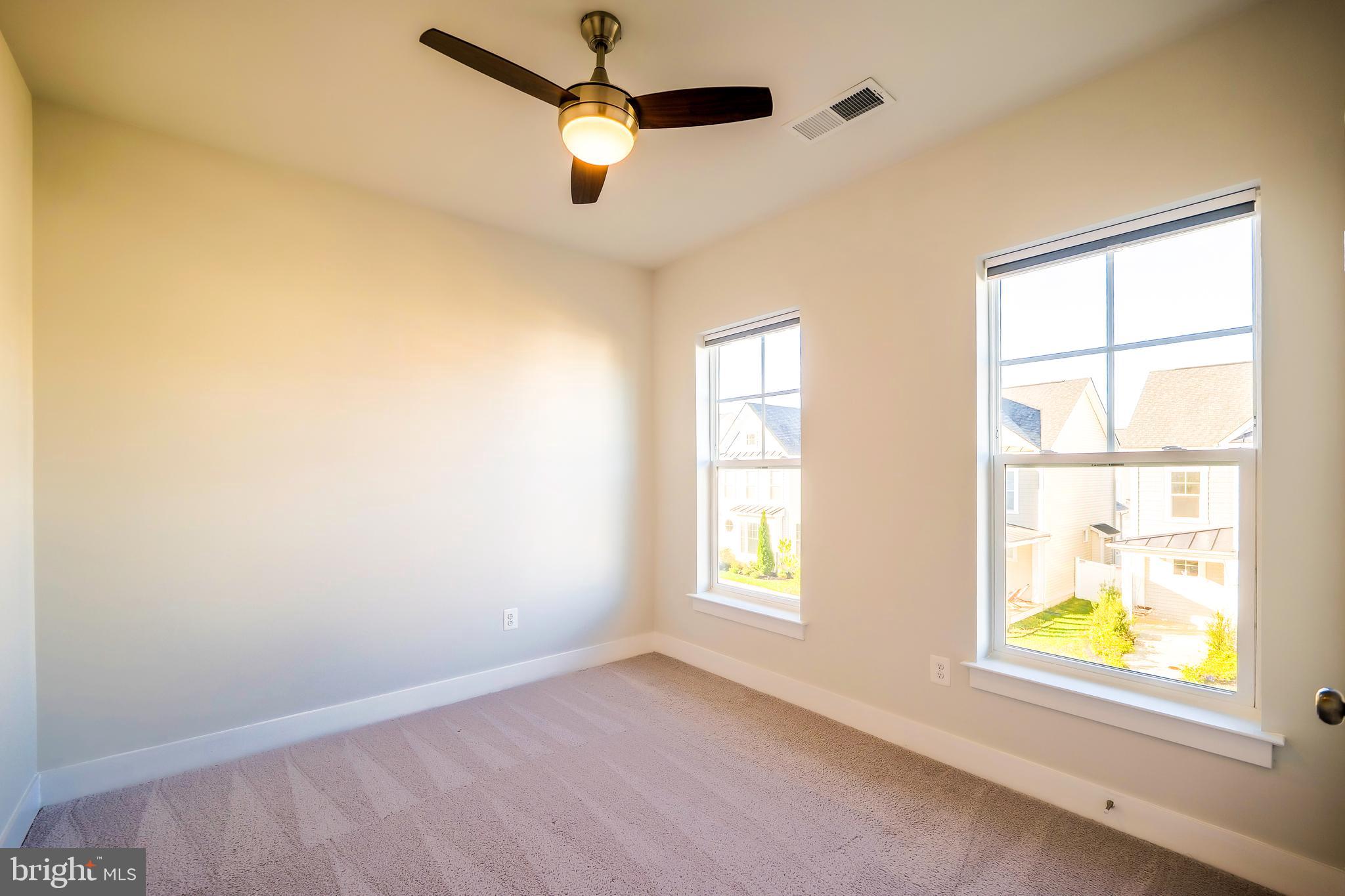 TWO RIVERS - Residential