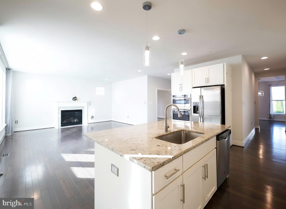 TWO RIVERS - Residential