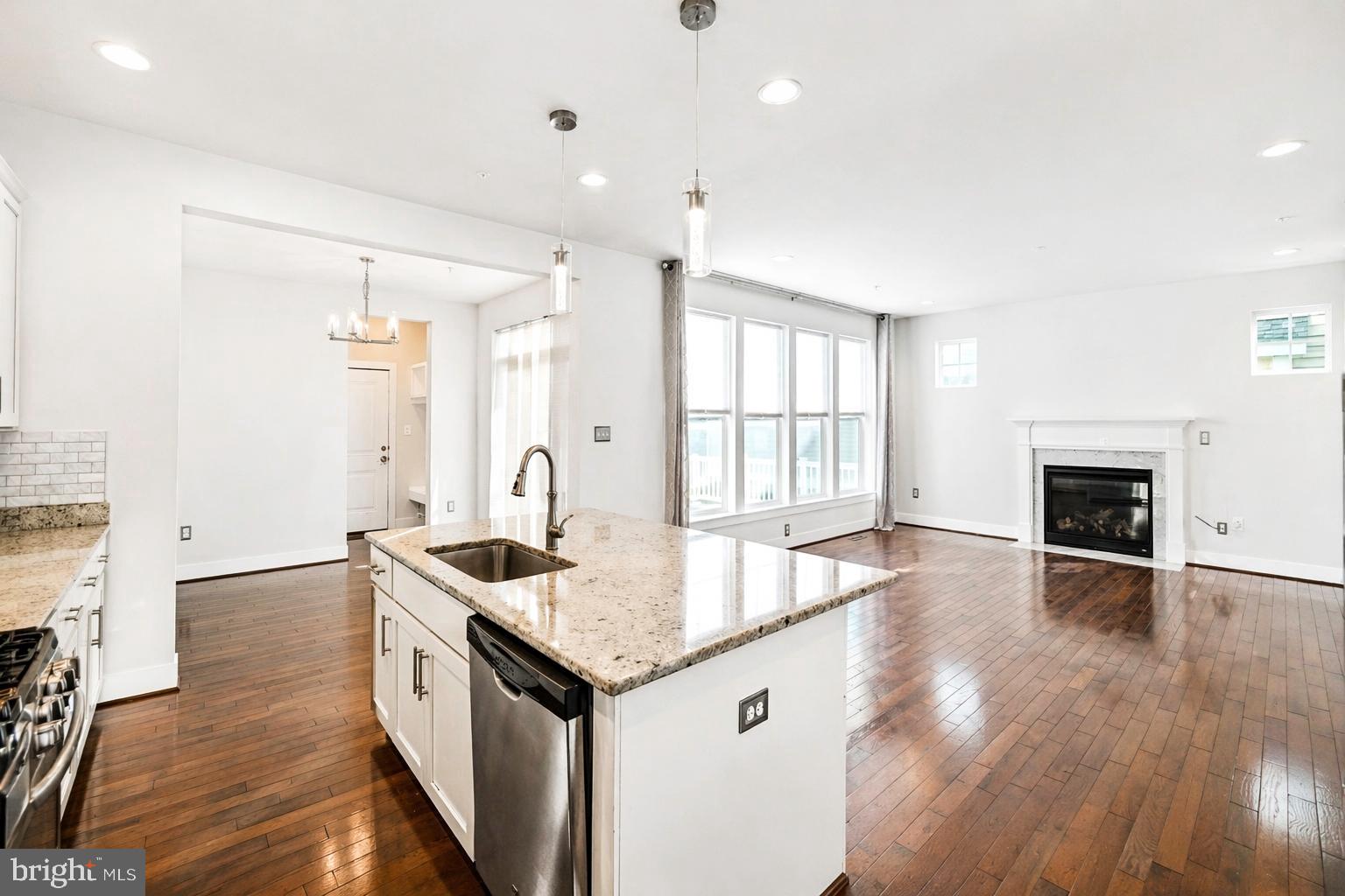 TWO RIVERS - Residential