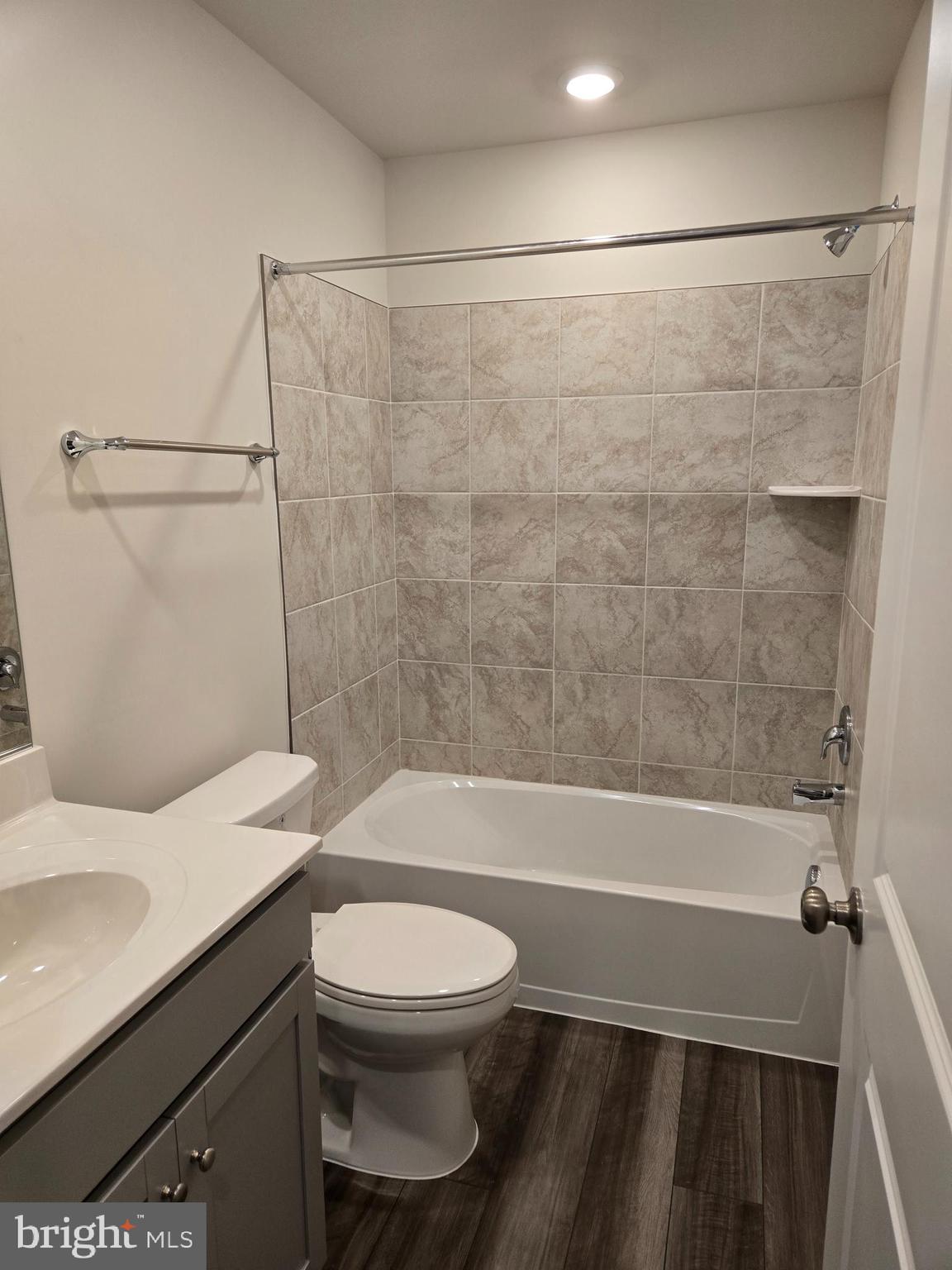 SHENANDOAH SPRINGS - Residential Lease