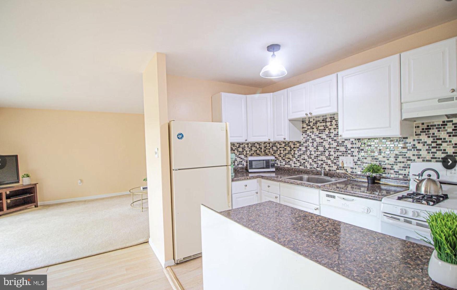 TIMBERLANE VILLAGE GARDEN CONDOMINIUMS - Residential