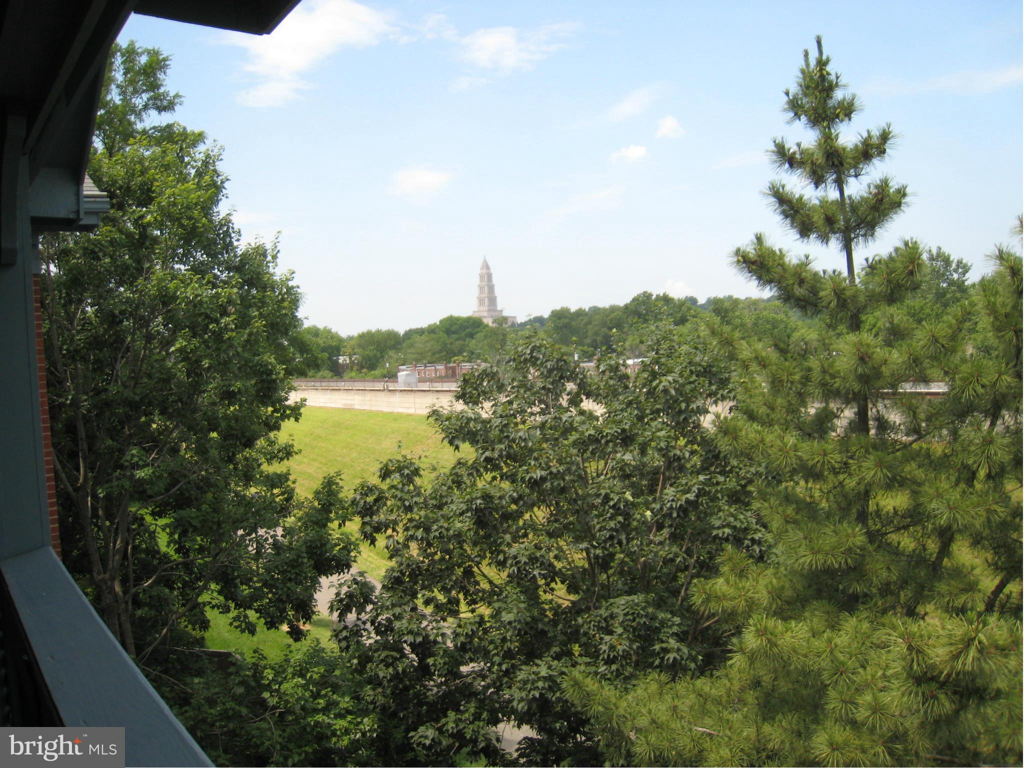 OLD TOWN - Residential Lease