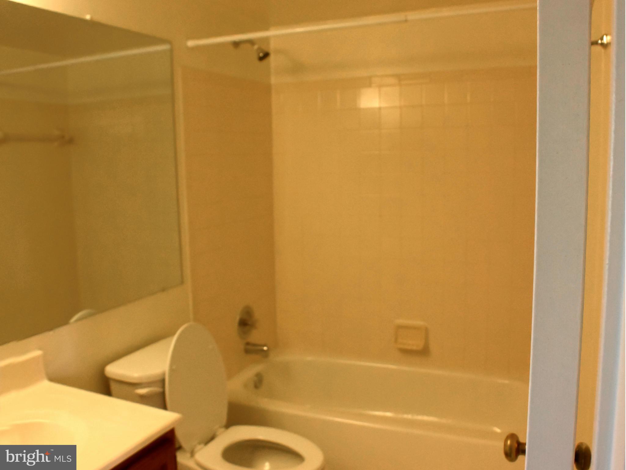 OLD TOWN - Residential Lease