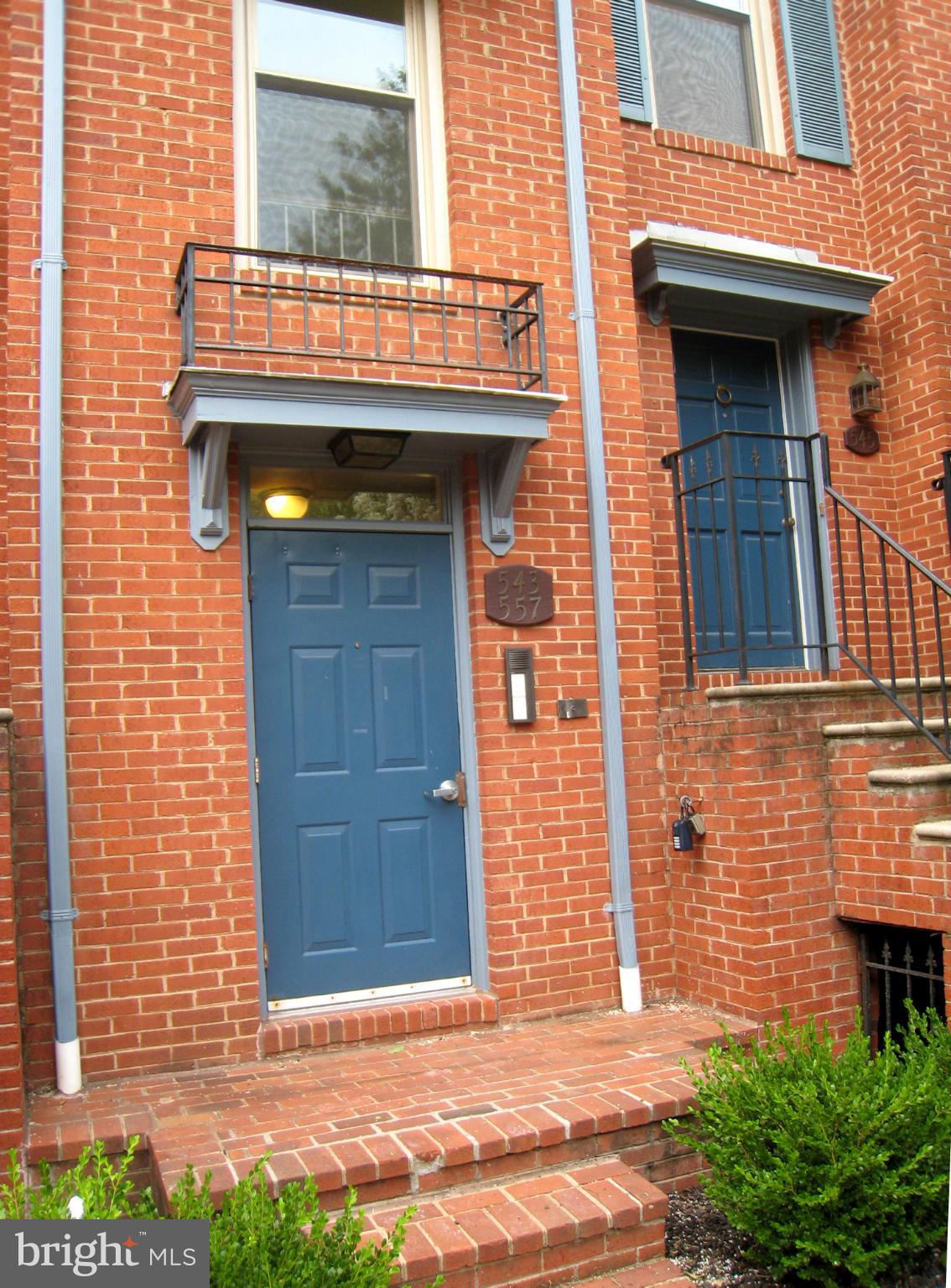 OLD TOWN - Residential Lease