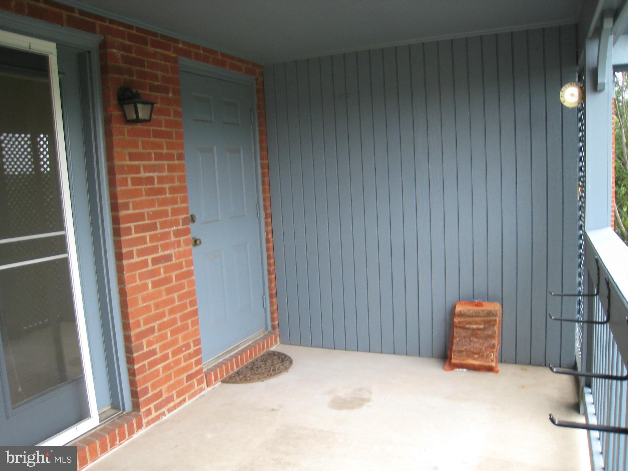 OLD TOWN - Residential Lease