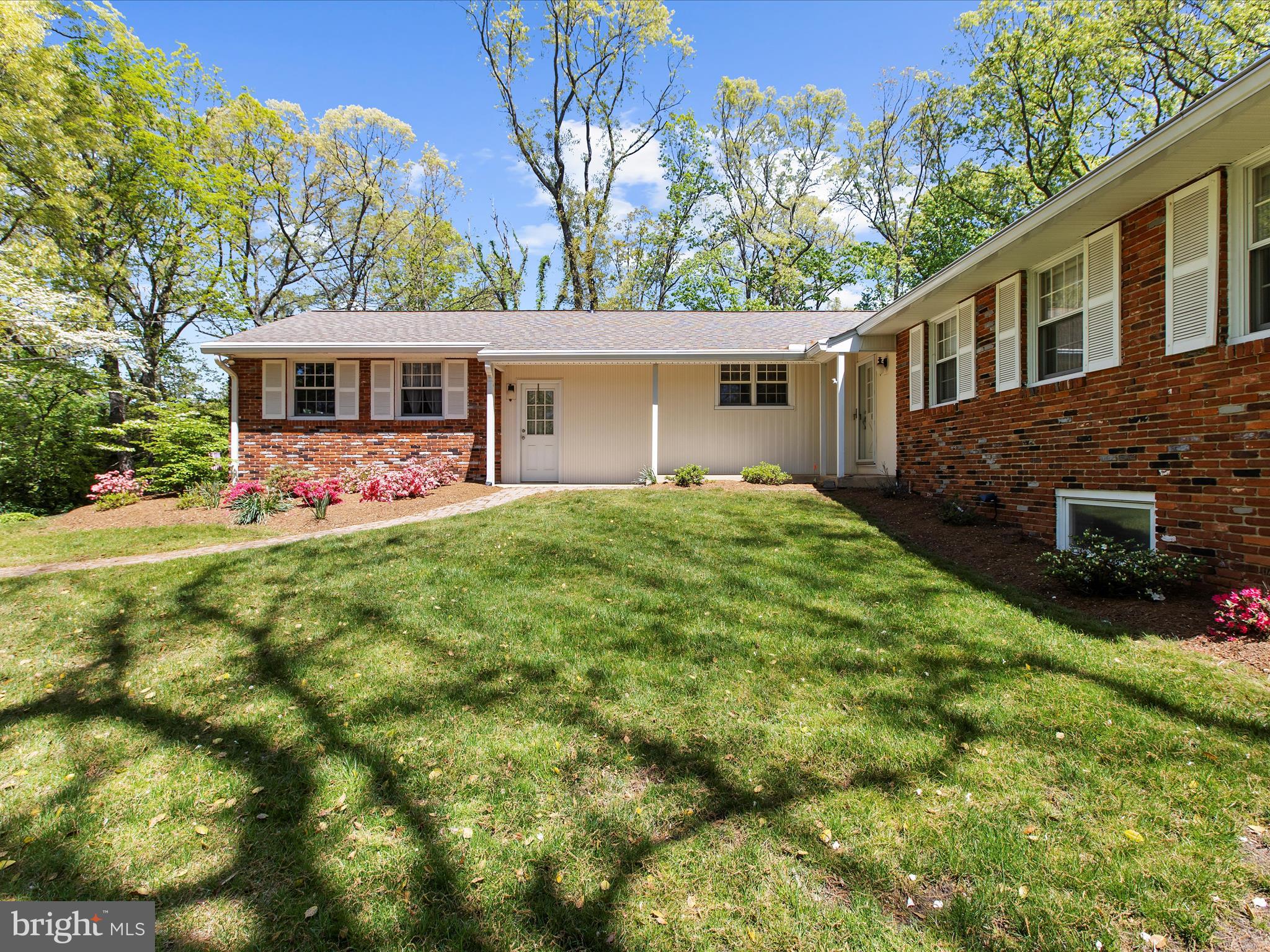 6 WESTERLY WAY