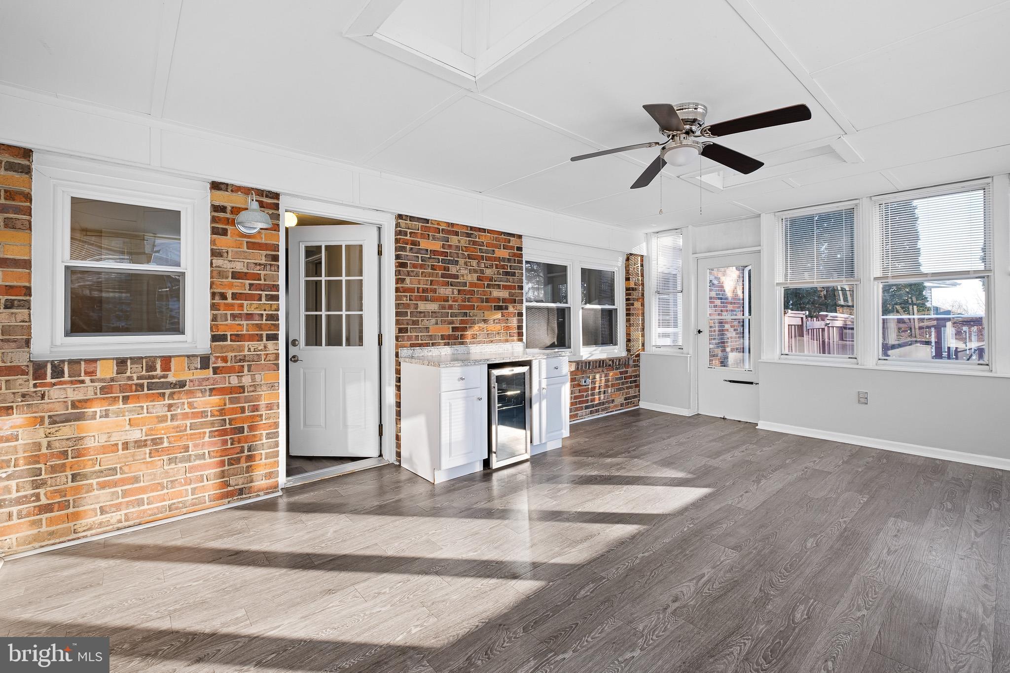 ARUNDEL - Residential