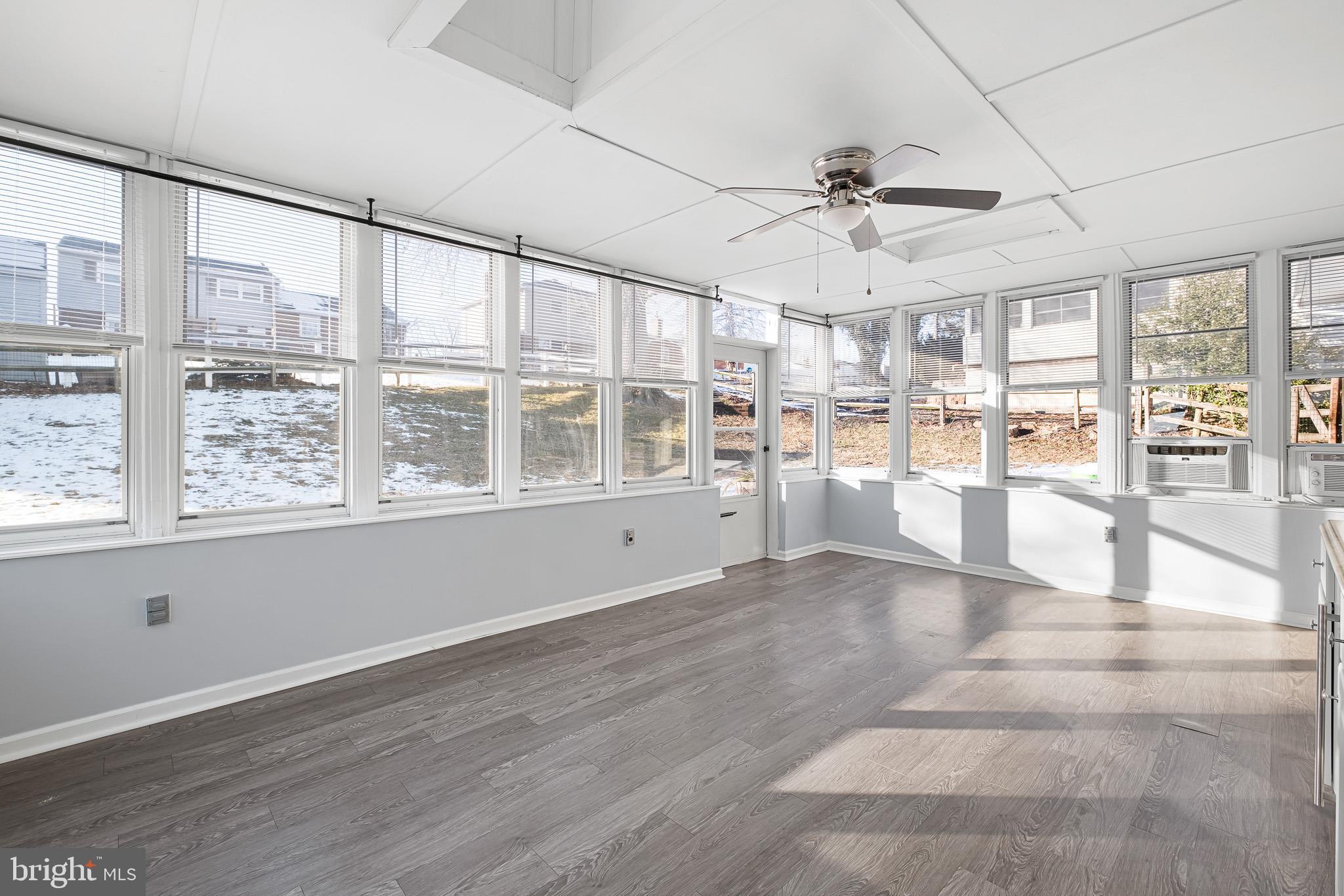 ARUNDEL - Residential