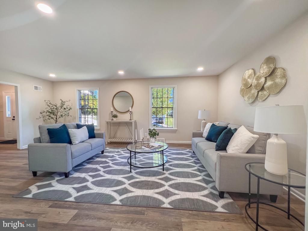 ROLLING GREEN - Residential