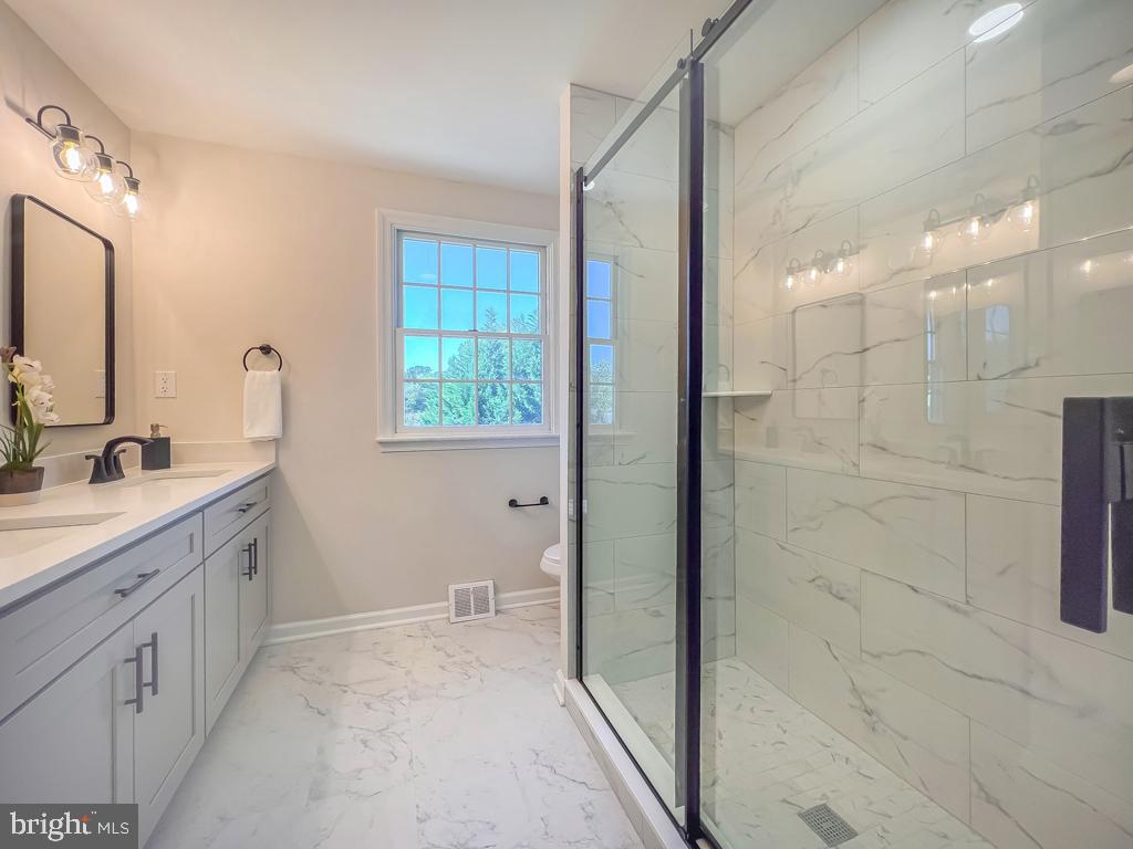 ROLLING GREEN - Residential