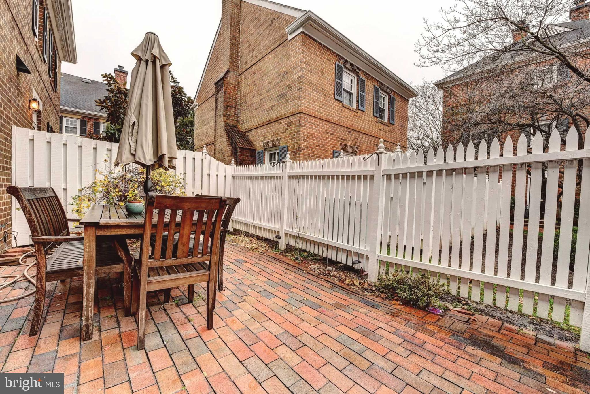 WATERGATE OF ALEXANDRIA - Residential Lease