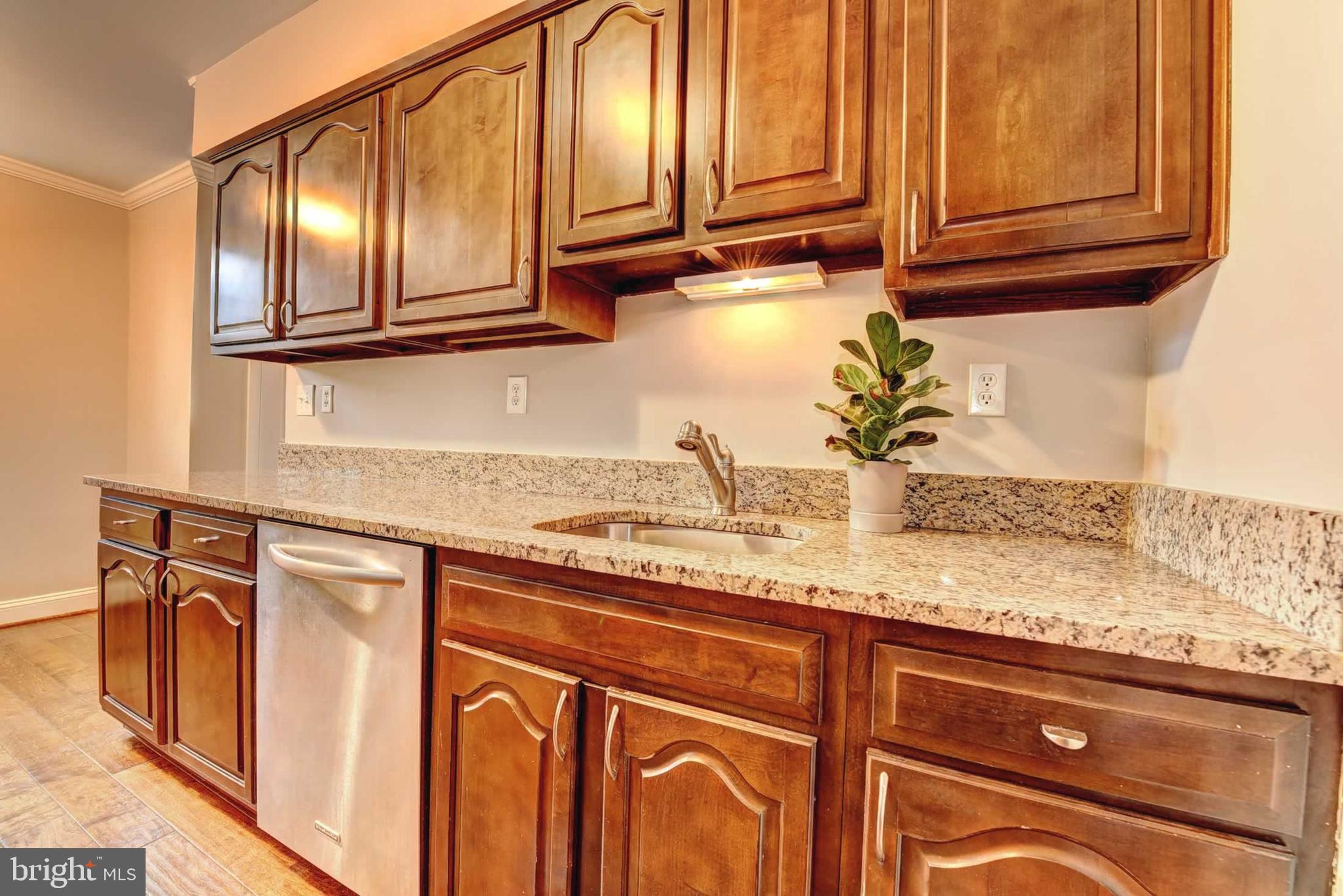 WATERGATE OF ALEXANDRIA - Residential Lease