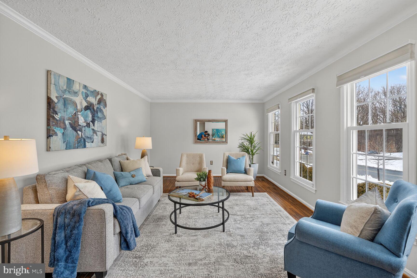 2703 BELLE CREST LANE