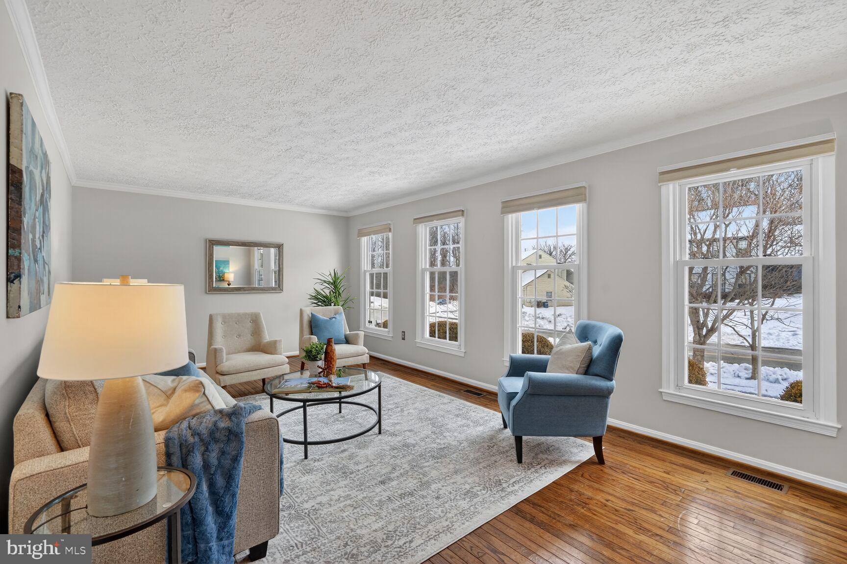 2703 BELLE CREST LANE