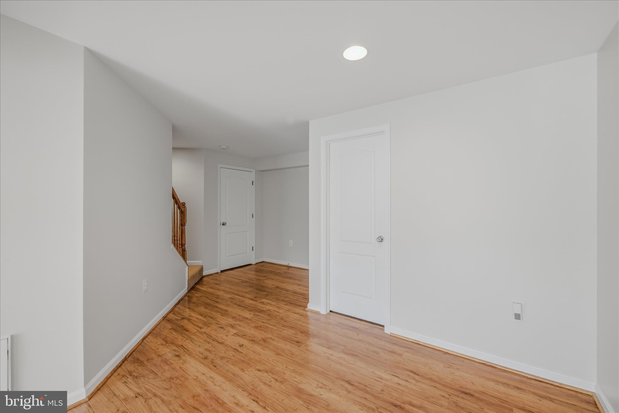 COLONIAL HILLS - Residential