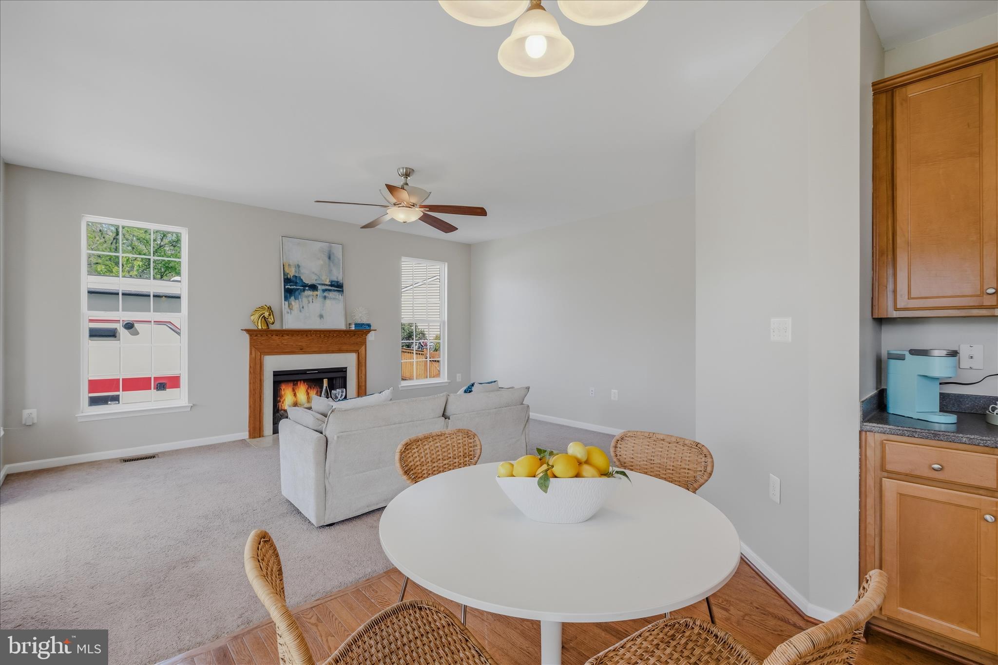 COLONIAL HILLS - Residential