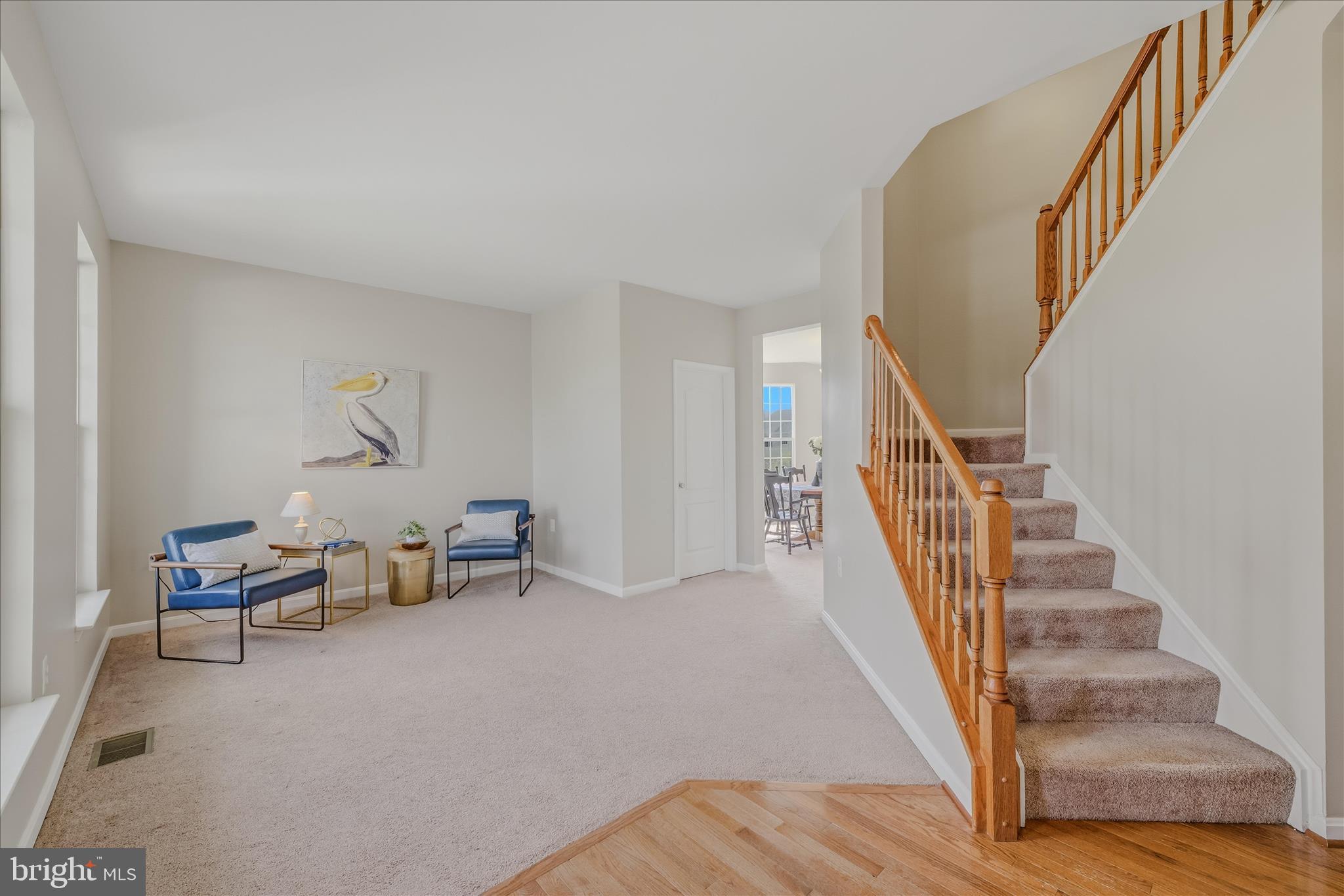 COLONIAL HILLS - Residential