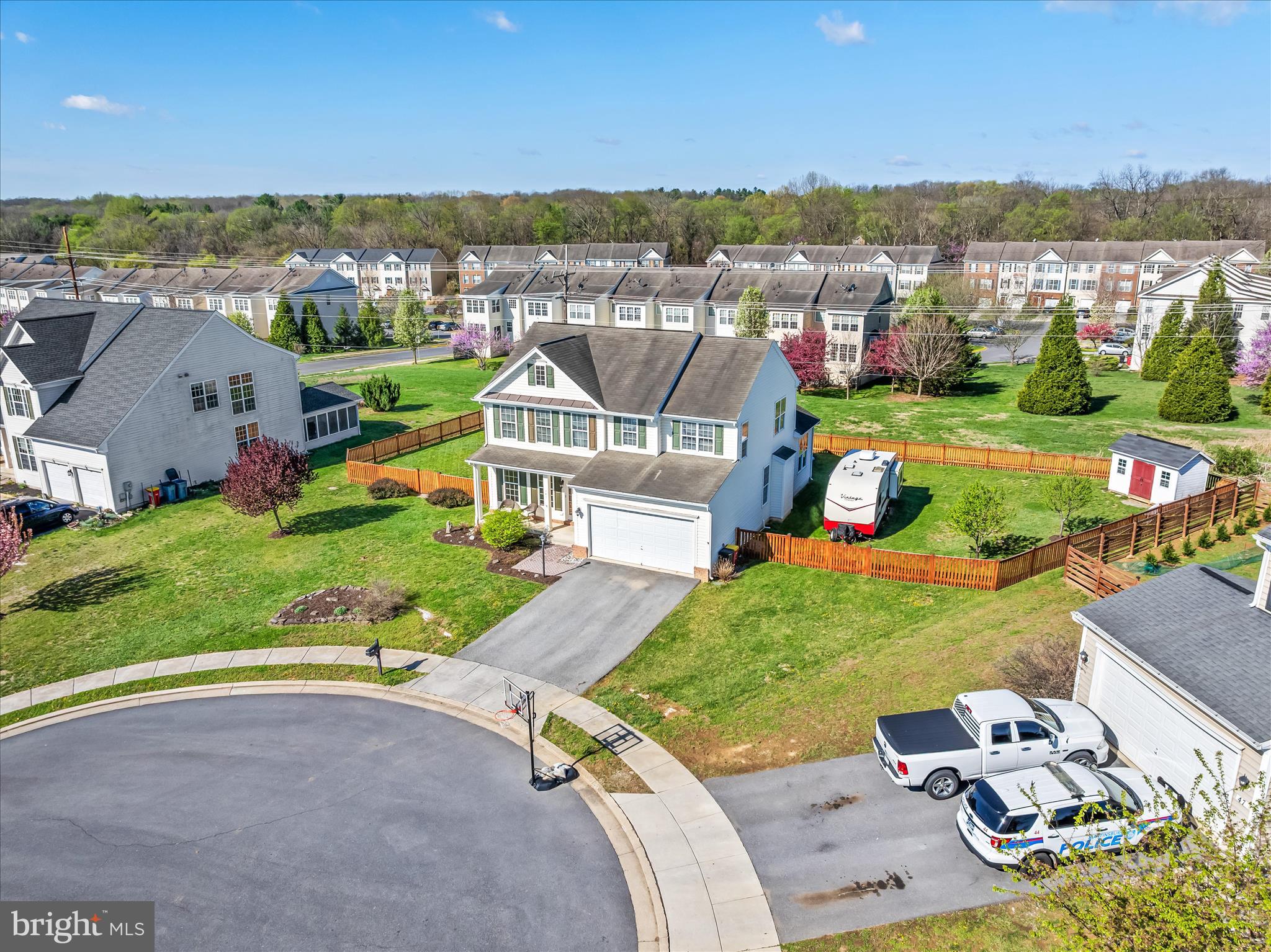COLONIAL HILLS - Residential