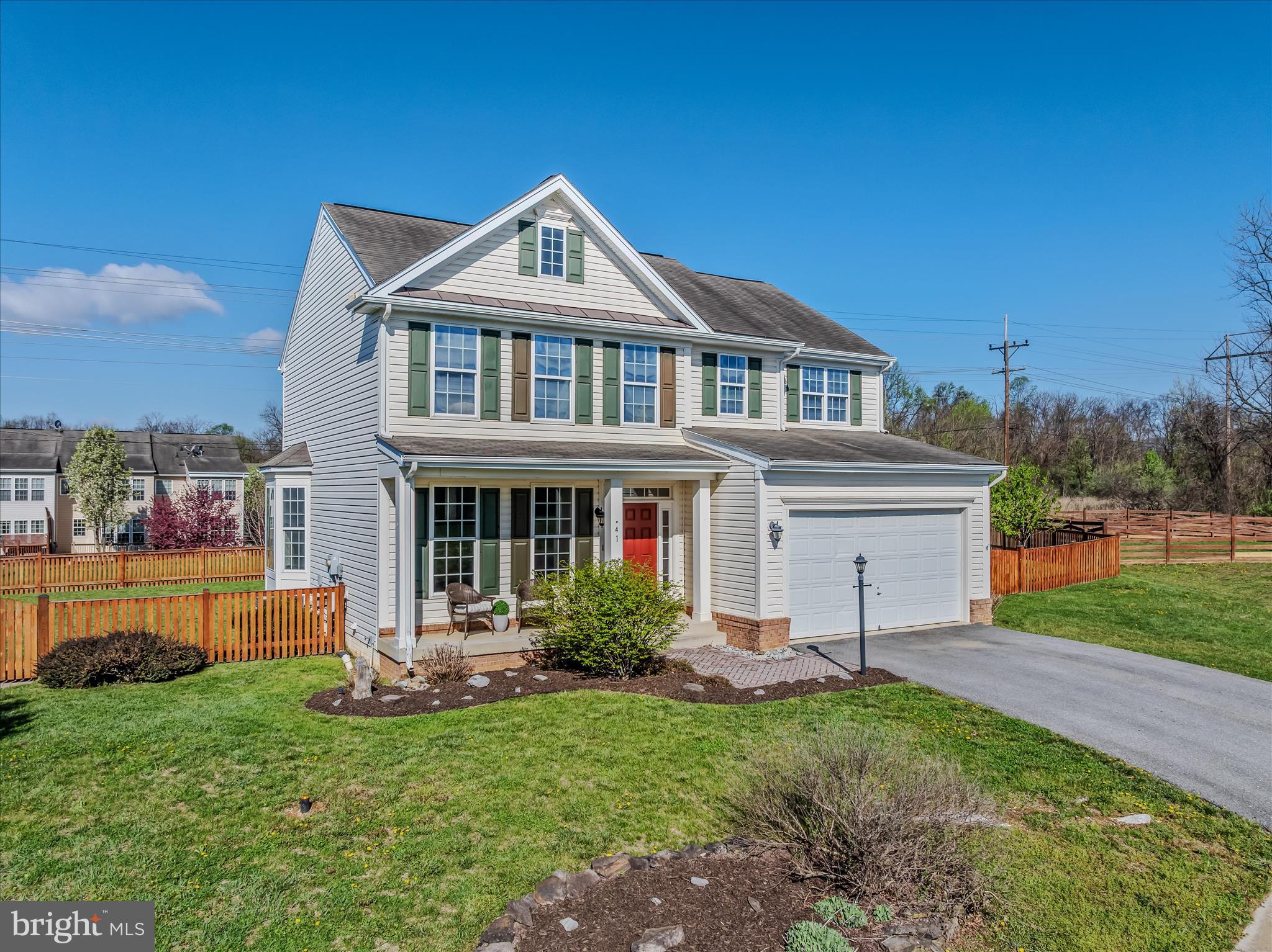 COLONIAL HILLS - Residential