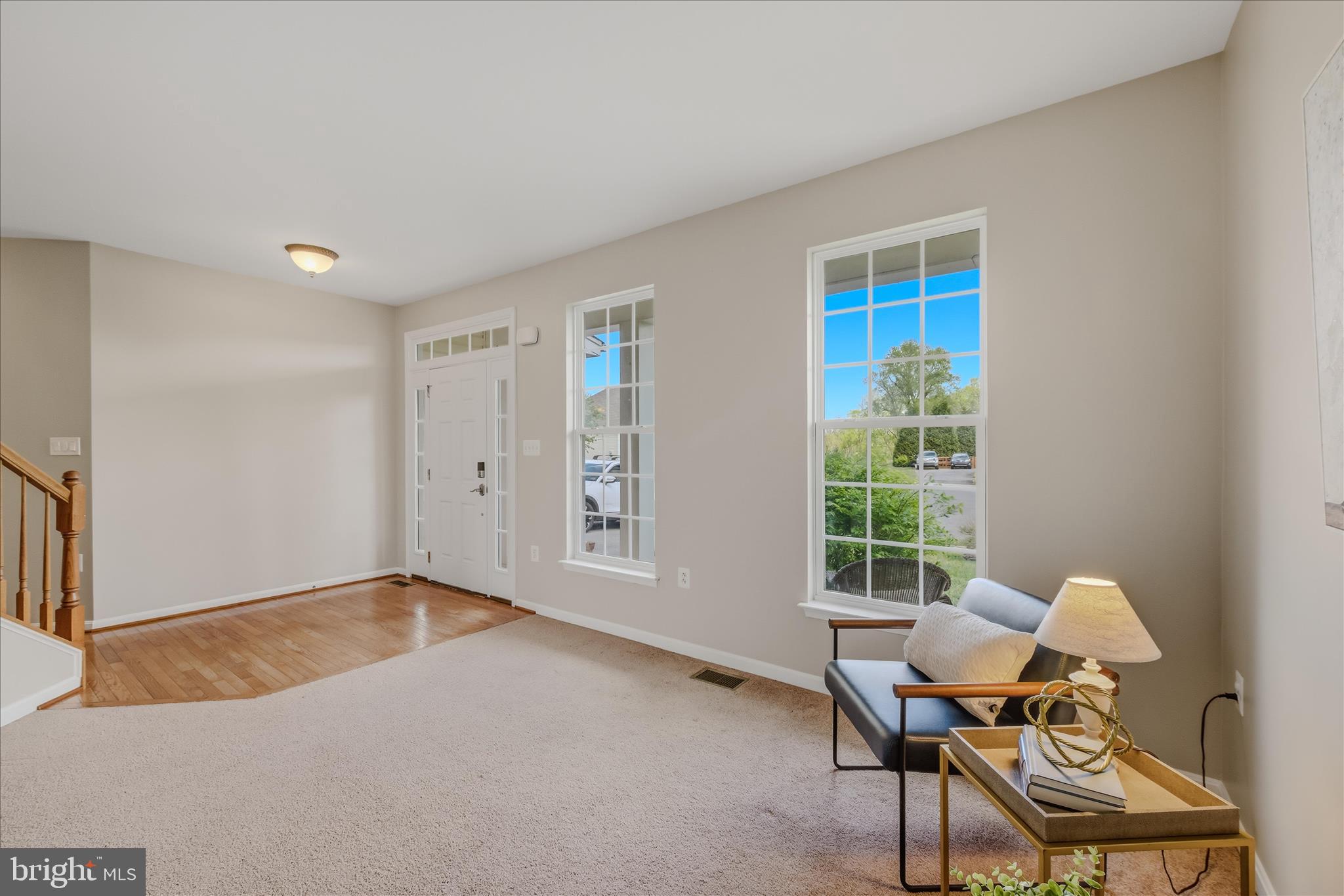 COLONIAL HILLS - Residential