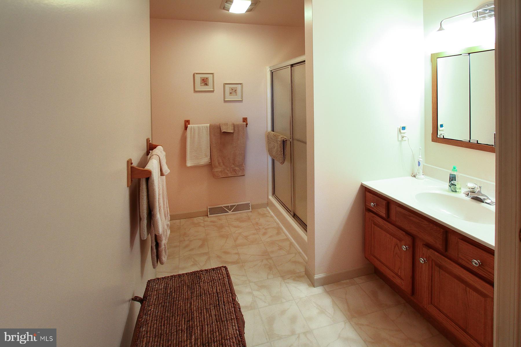 WILLOW CREEK - Residential