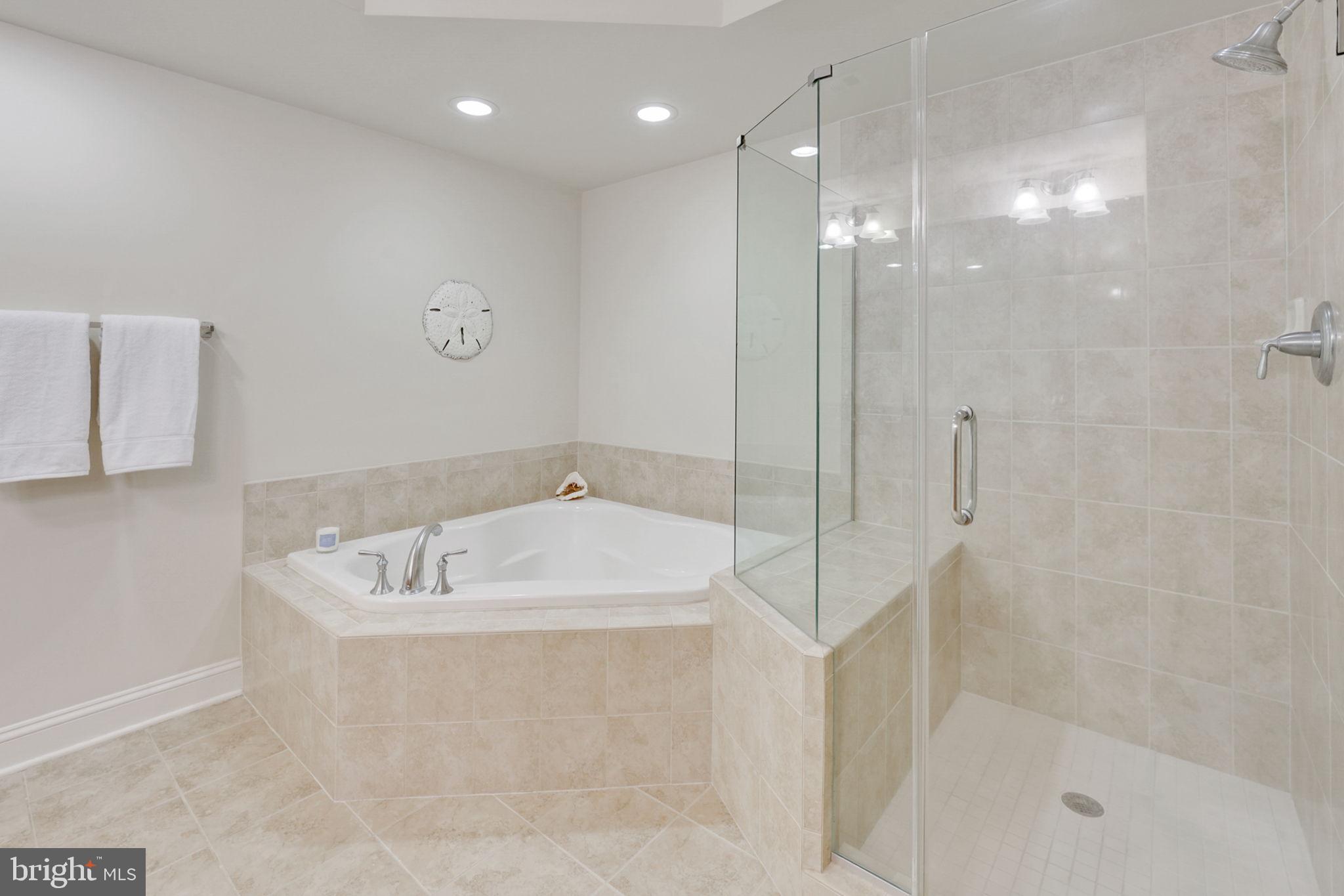 DUKE CONDOMINIUM - Residential