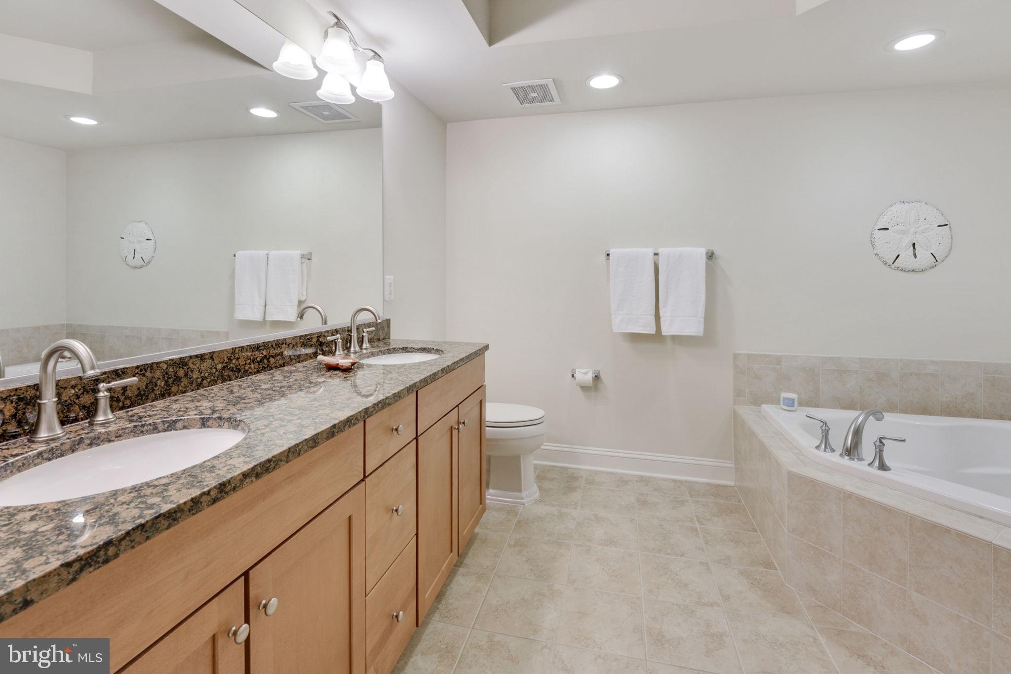 DUKE CONDOMINIUM - Residential