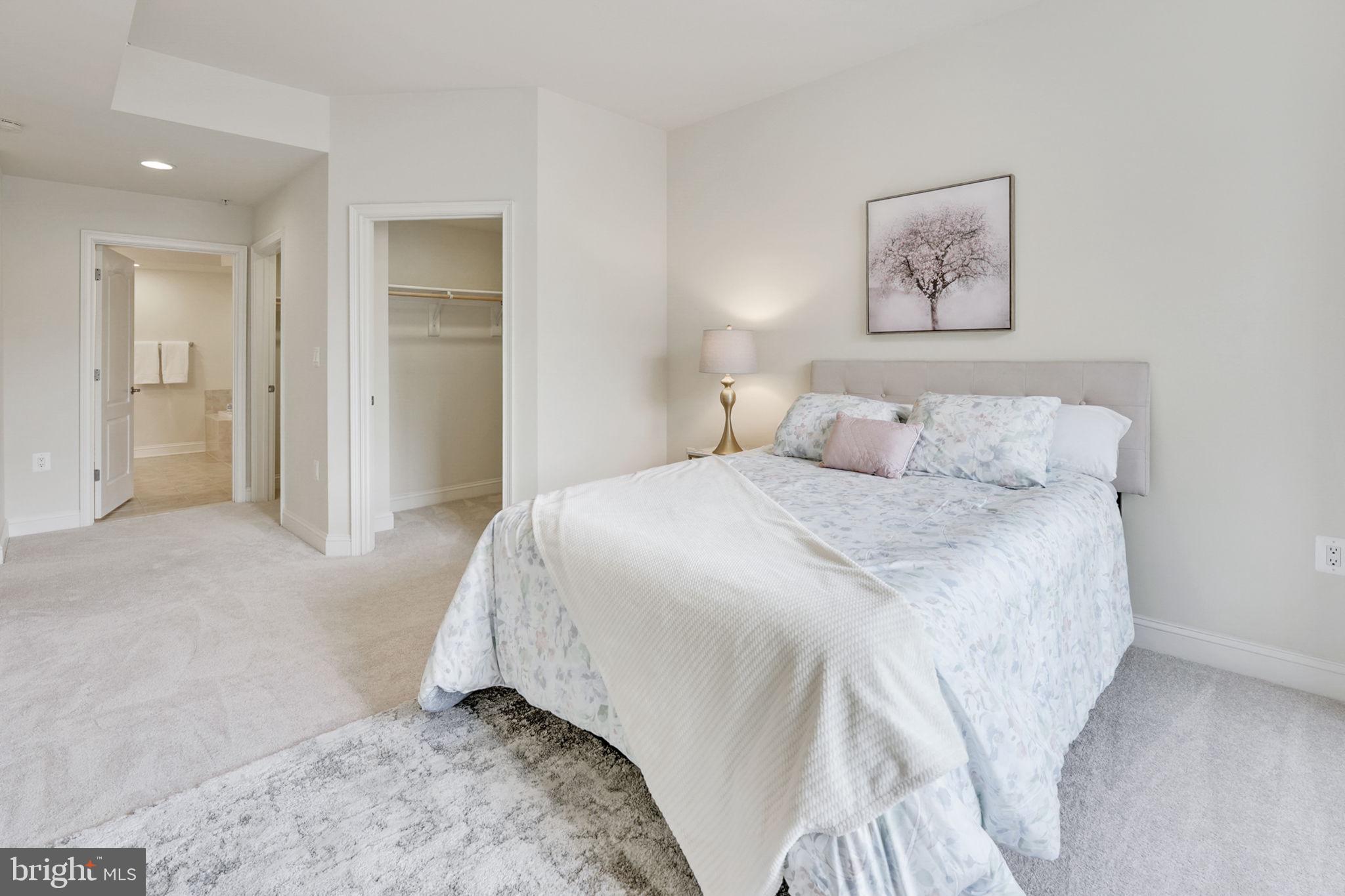 DUKE CONDOMINIUM - Residential