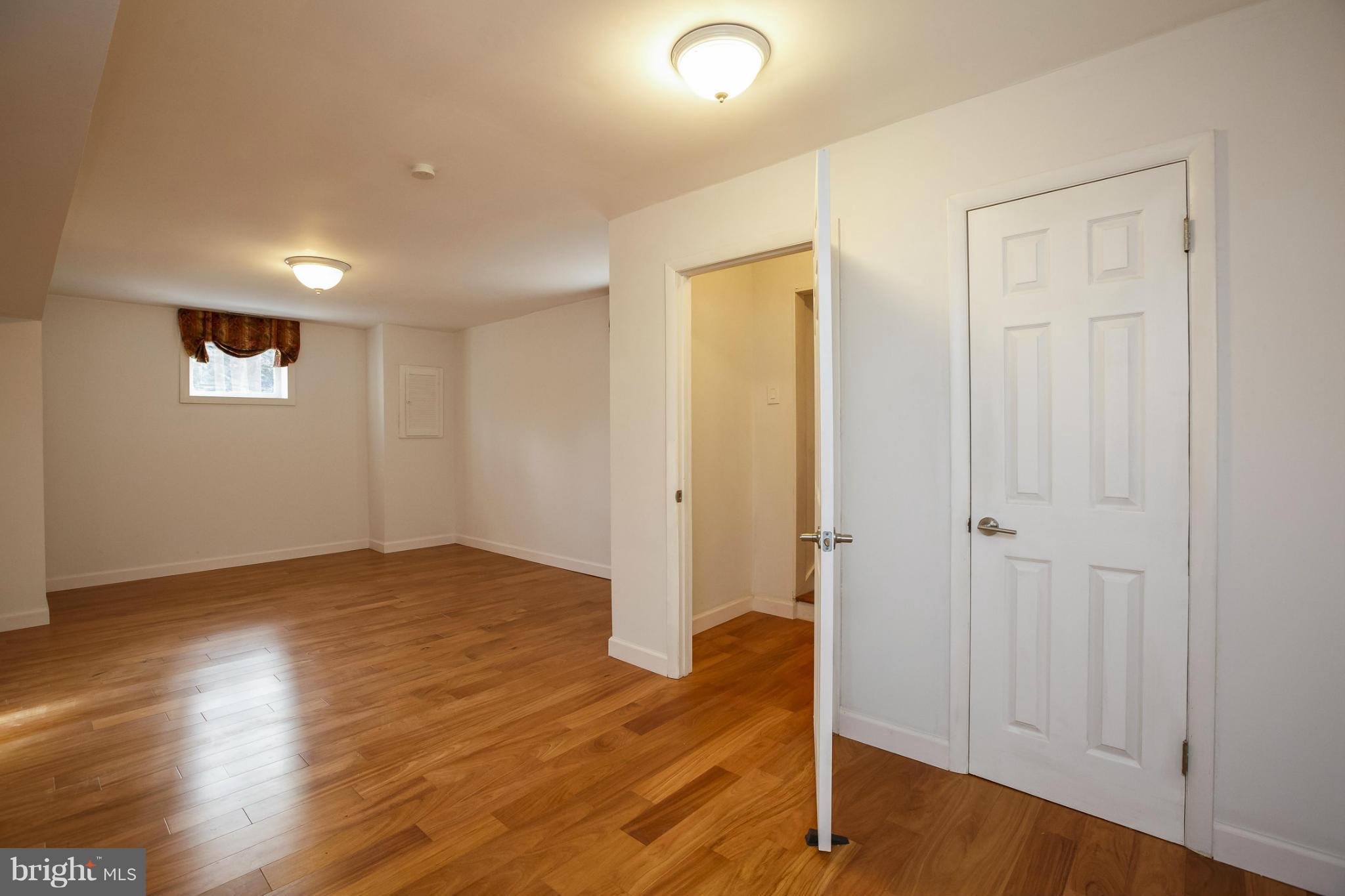 WHEATON OUT RES. (2) - Residential