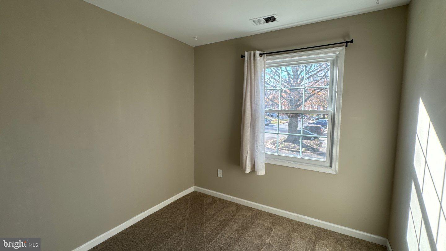 CROFTON MEADOWS - Residential Lease