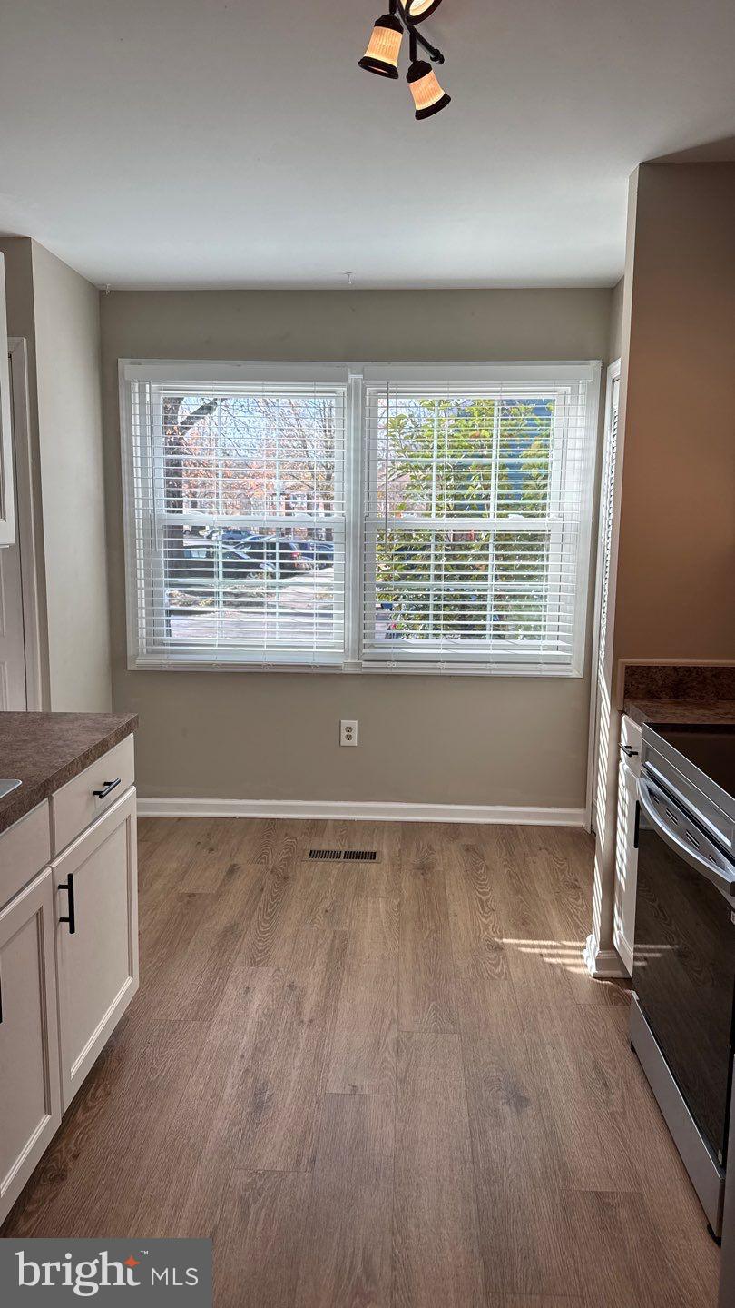 CROFTON MEADOWS - Residential Lease