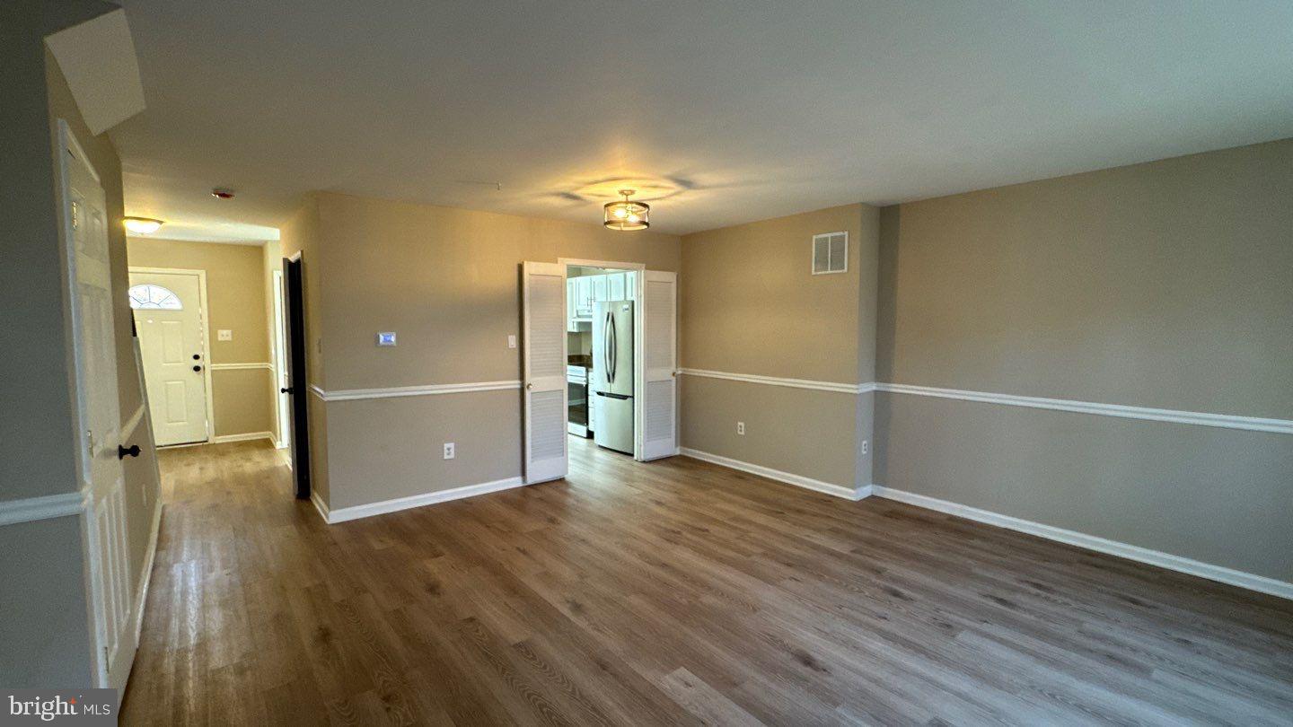 CROFTON MEADOWS - Residential Lease