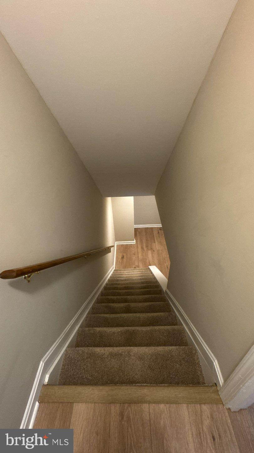 CROFTON MEADOWS - Residential Lease