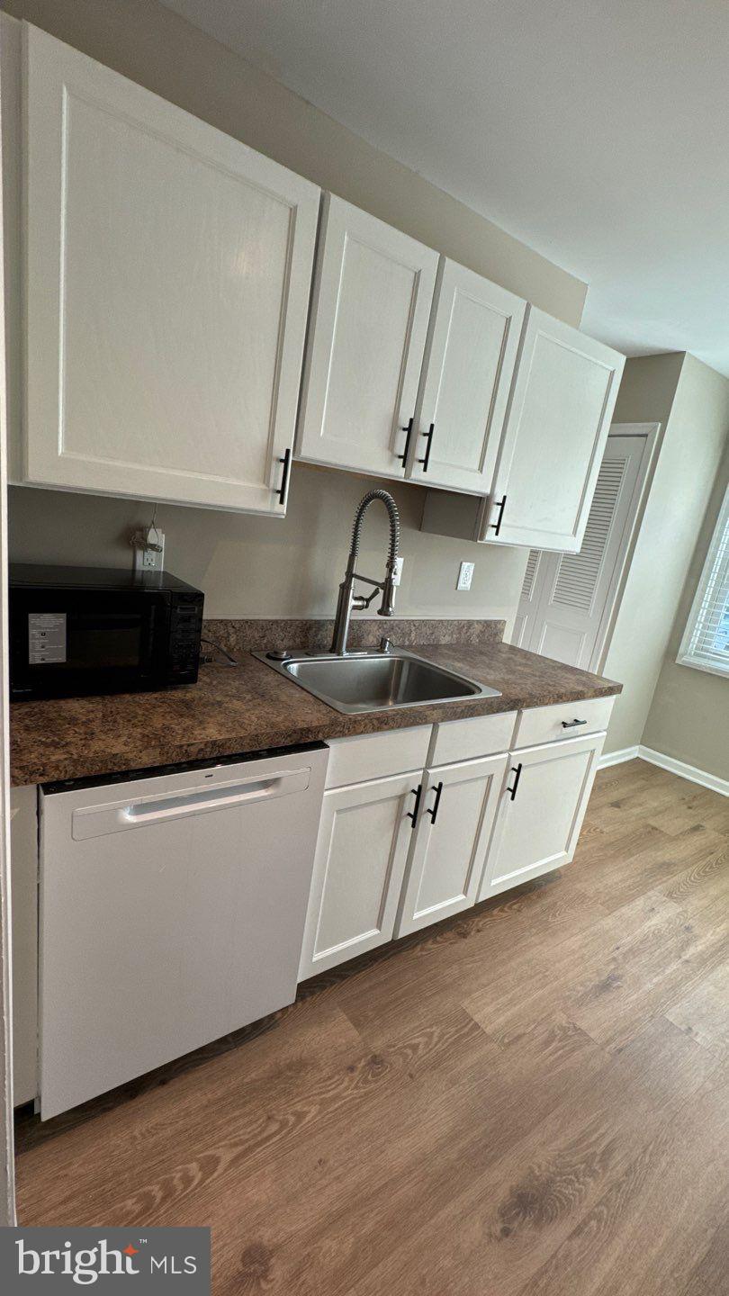 CROFTON MEADOWS - Residential Lease