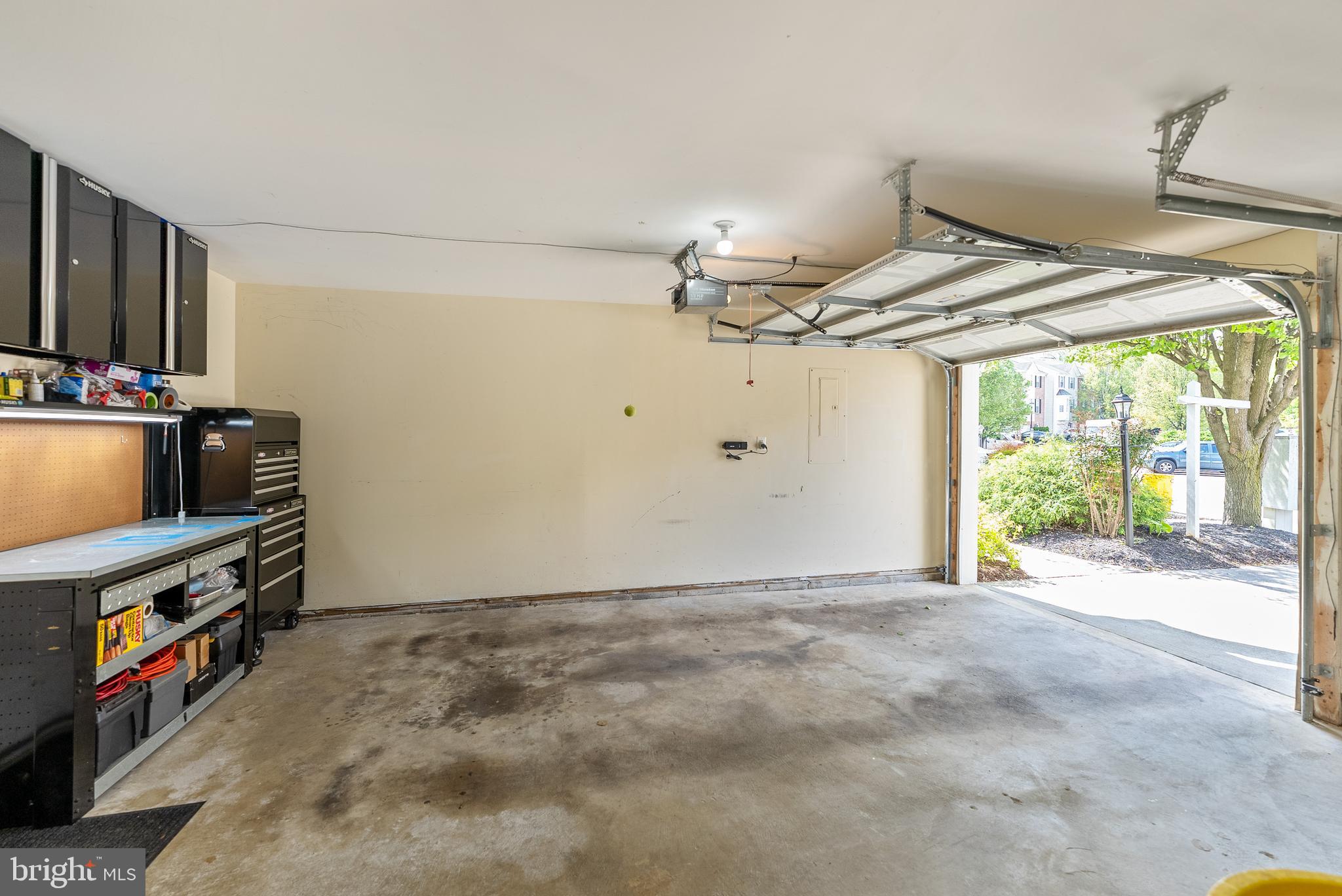 COLLEGE PARKWAY PLACE - Residential