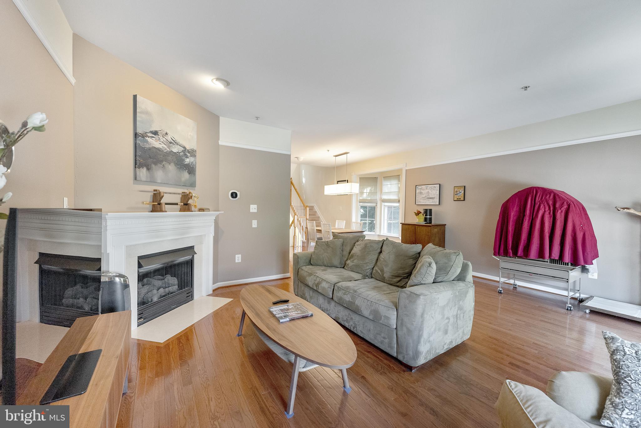 COLLEGE PARKWAY PLACE - Residential