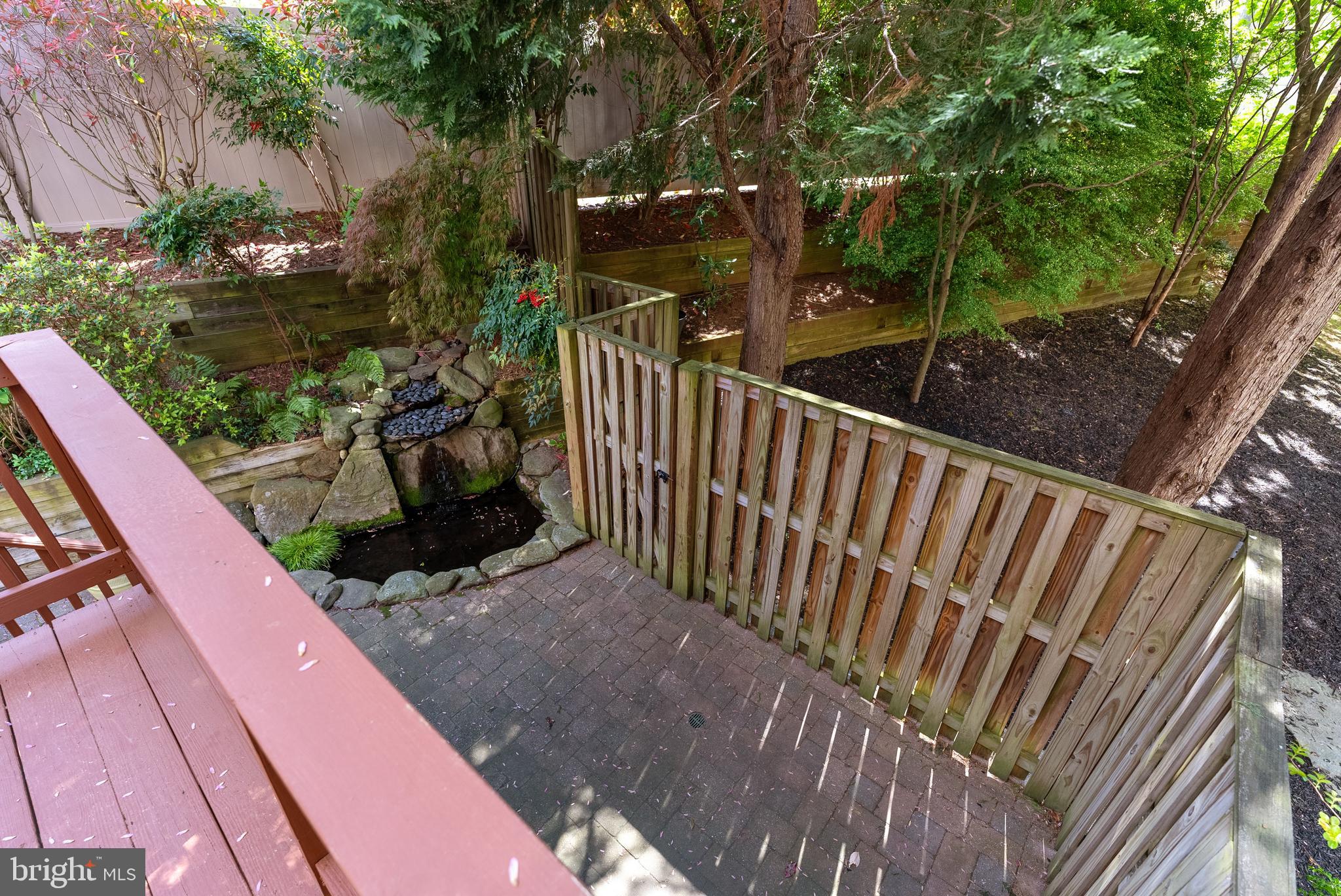 COLLEGE PARKWAY PLACE - Residential