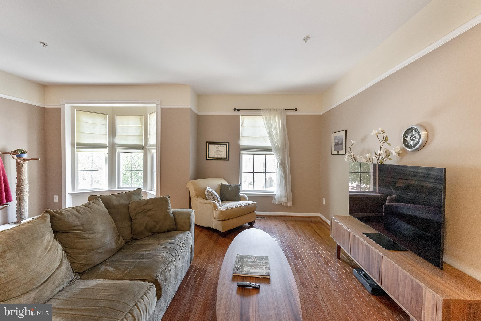 COLLEGE PARKWAY PLACE - Residential