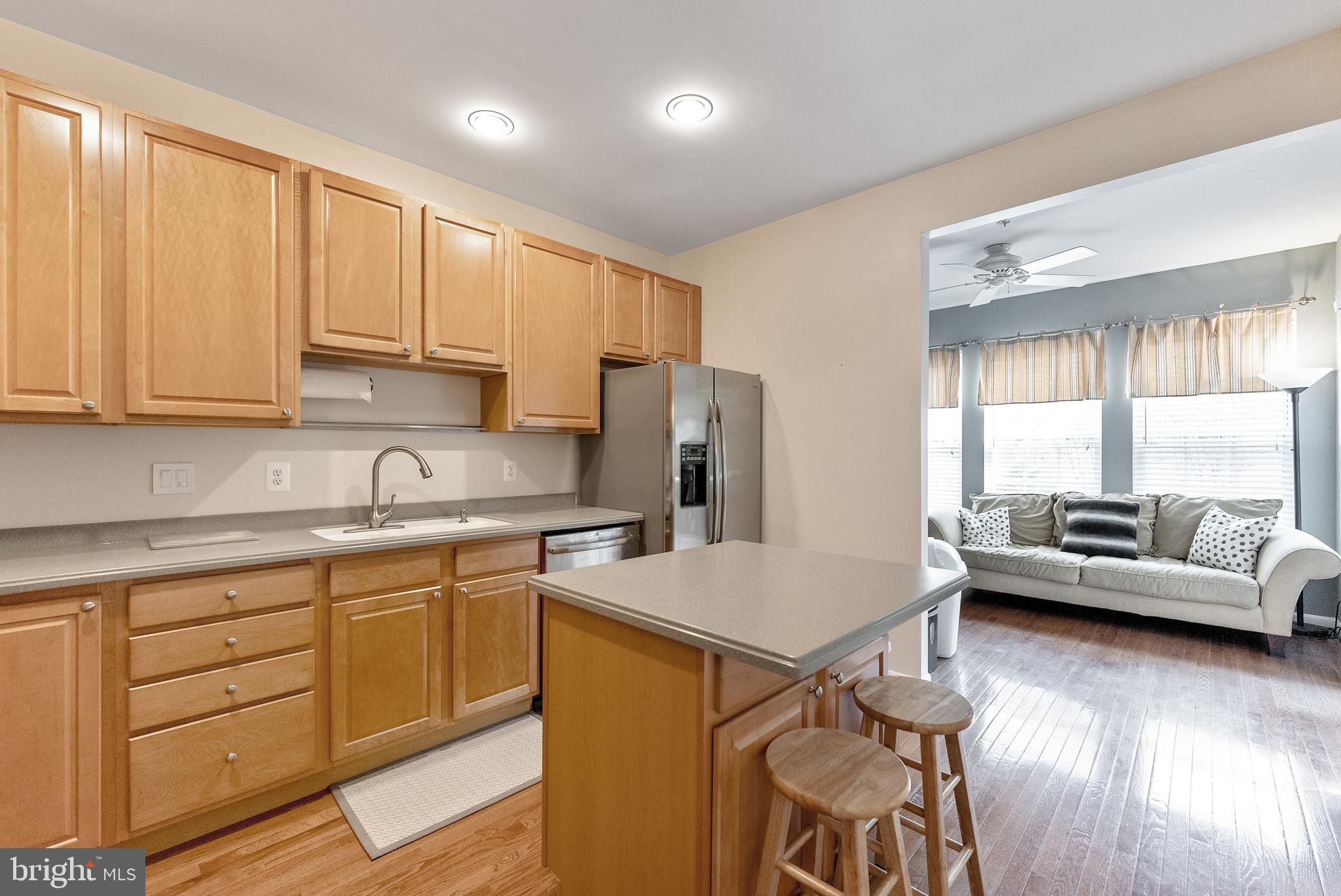 COLLEGE PARKWAY PLACE - Residential