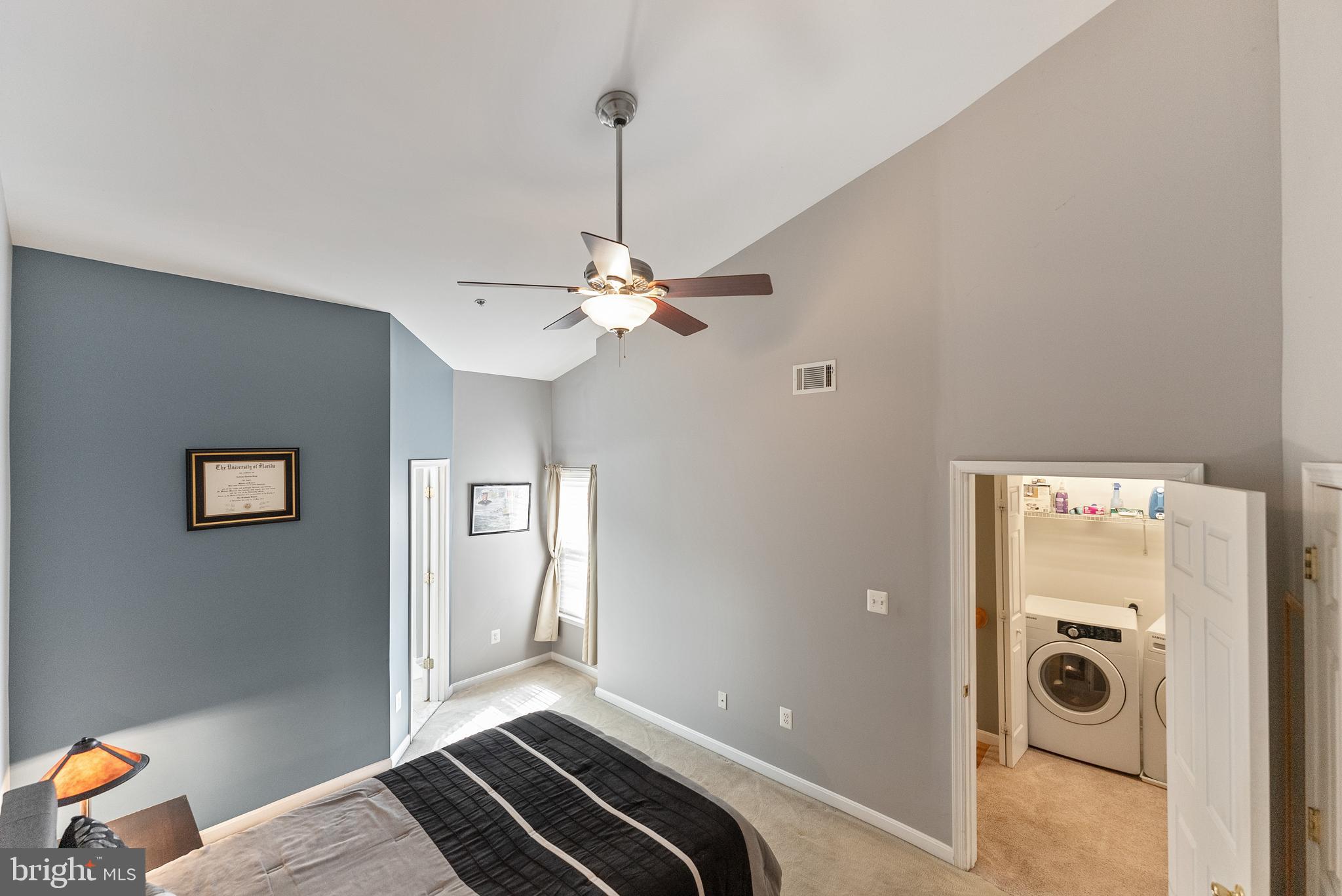 COLLEGE PARKWAY PLACE - Residential