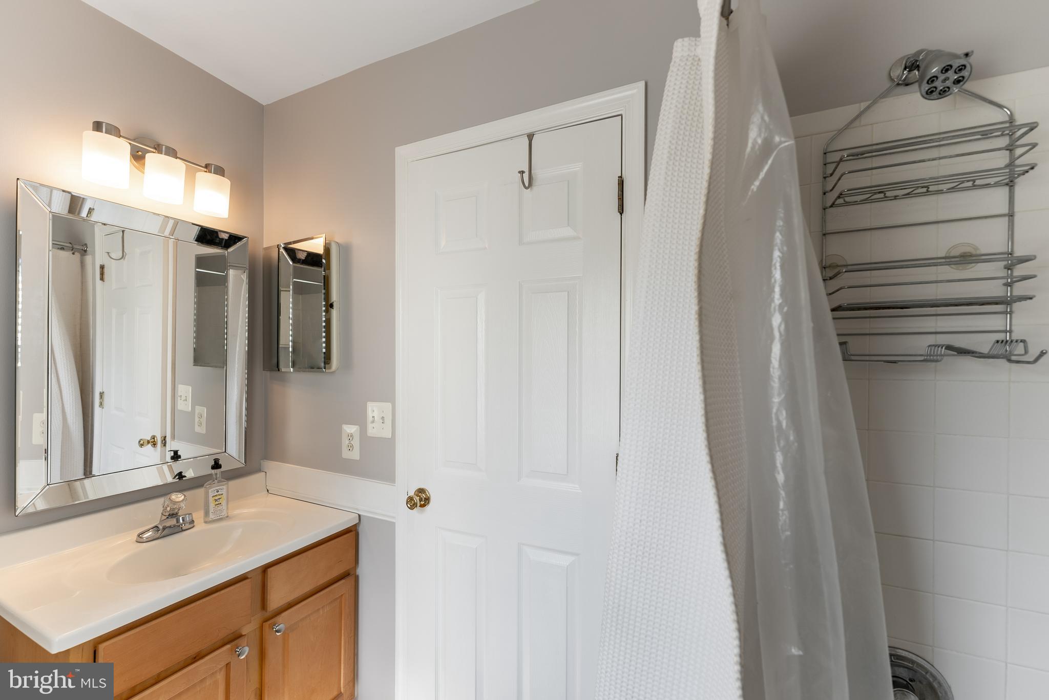 COLLEGE PARKWAY PLACE - Residential