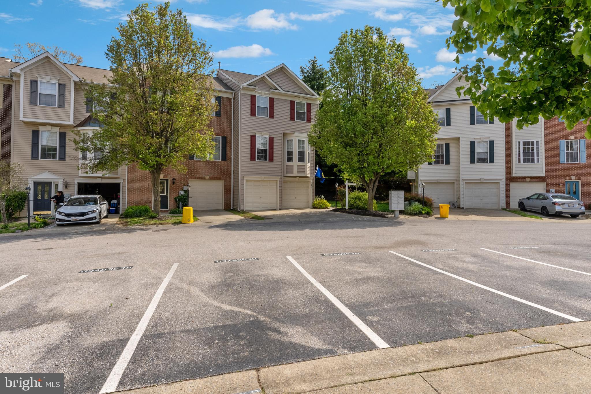 COLLEGE PARKWAY PLACE - Residential