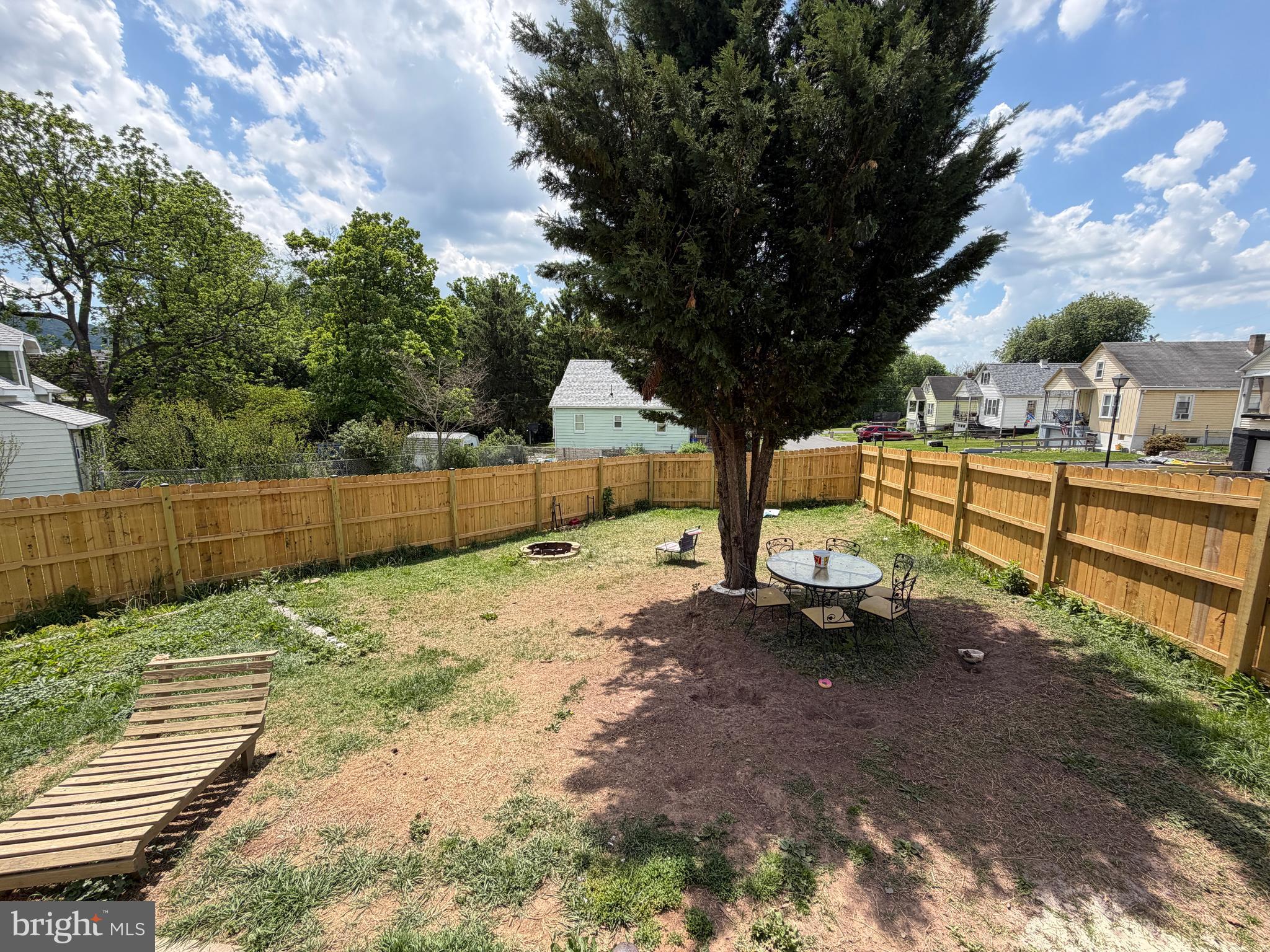 SOUTH END - Residential