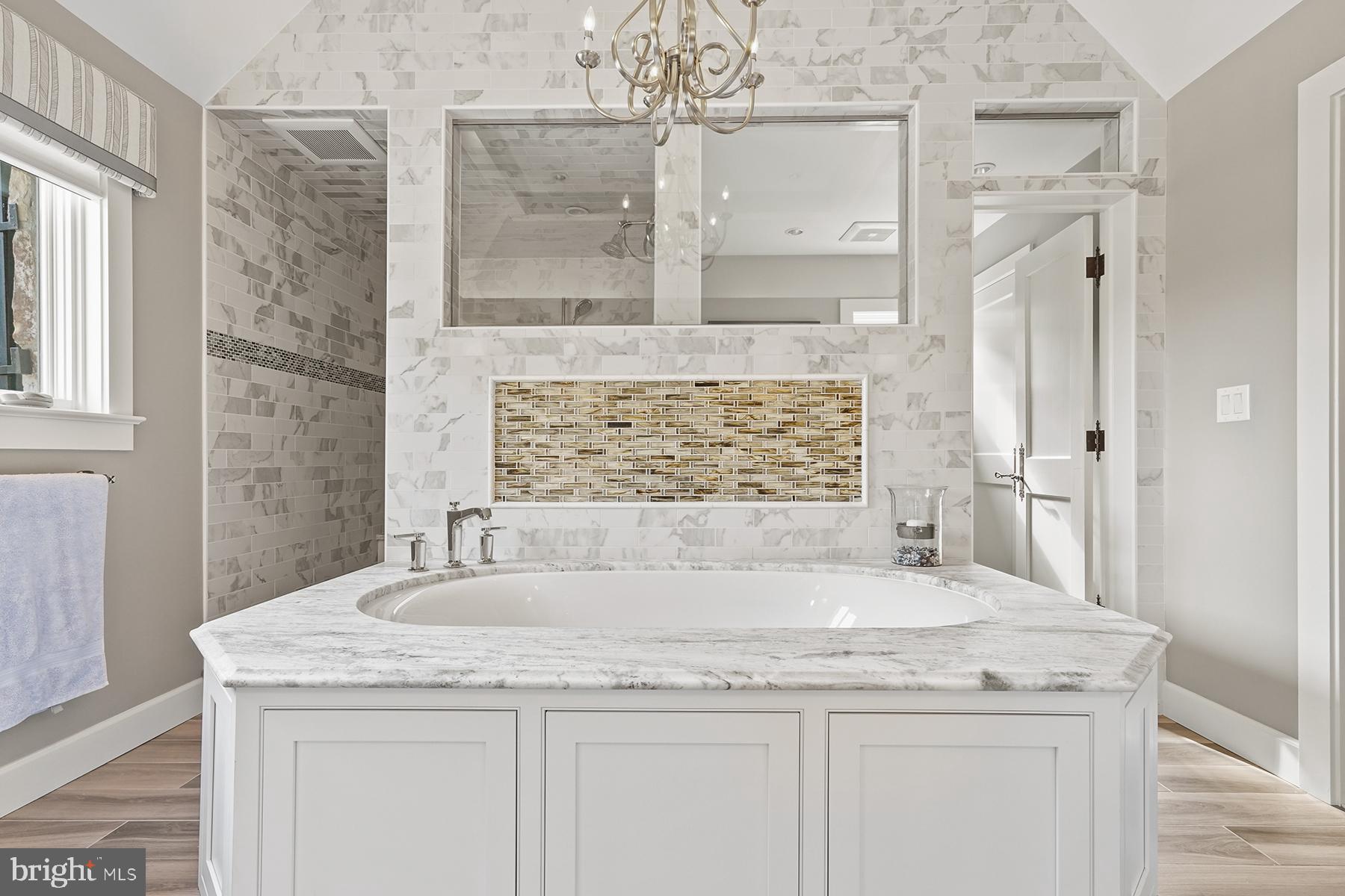 RATCLIFFE FARM - Residential