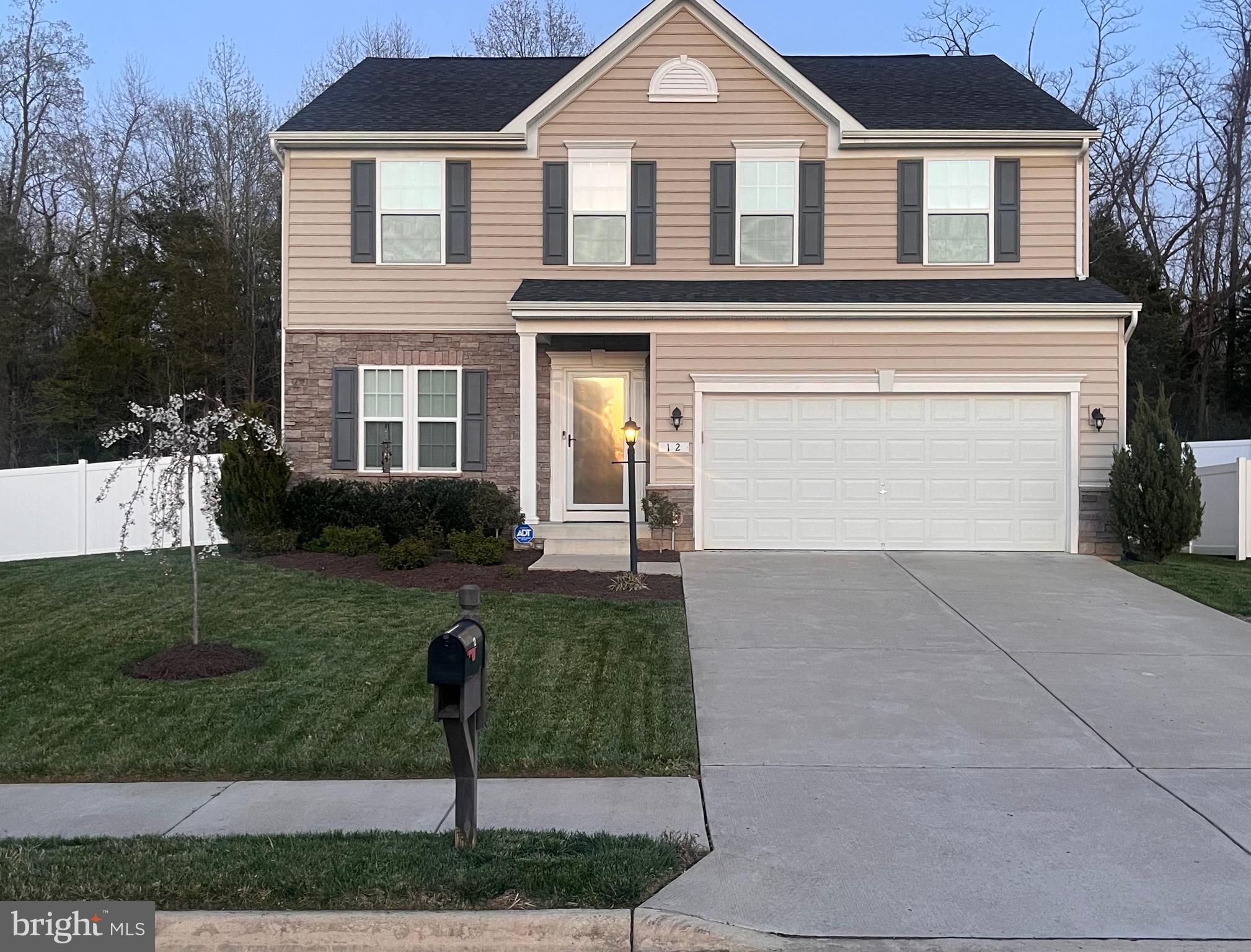 LIBERTY KNOLLS - Residential Lease