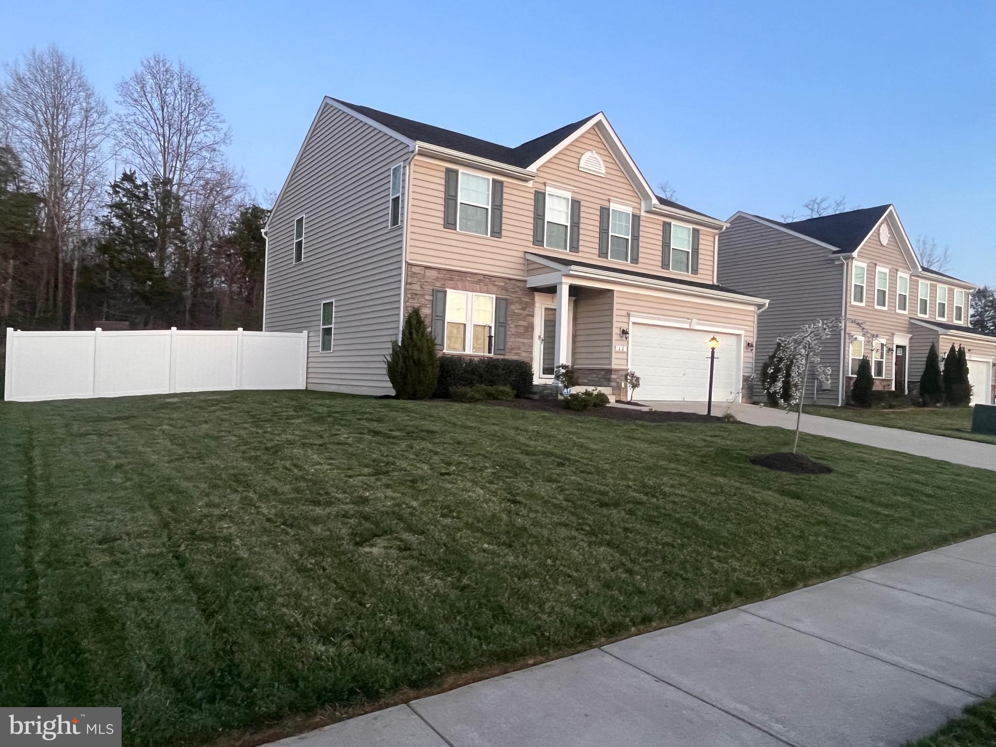 LIBERTY KNOLLS - Residential Lease