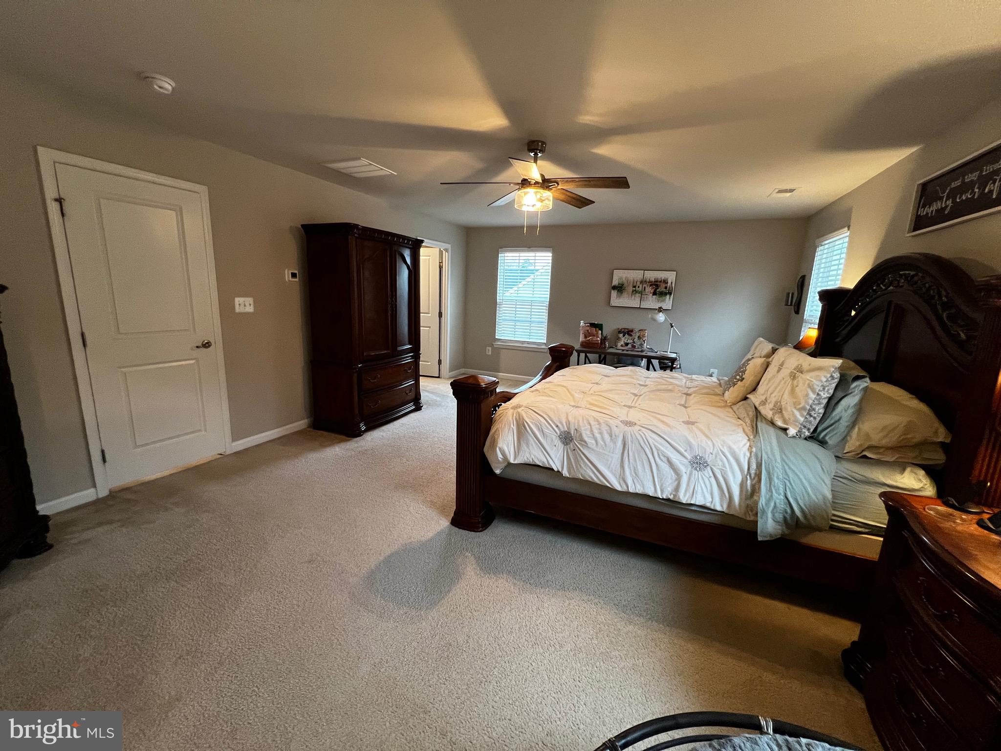 LIBERTY KNOLLS - Residential Lease