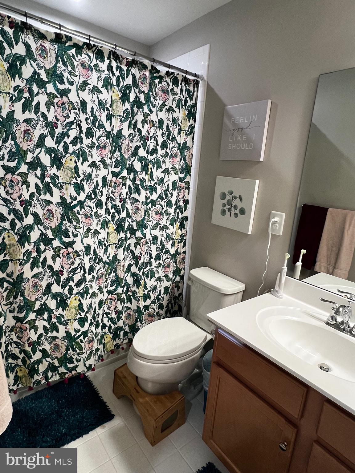 LIBERTY KNOLLS - Residential Lease