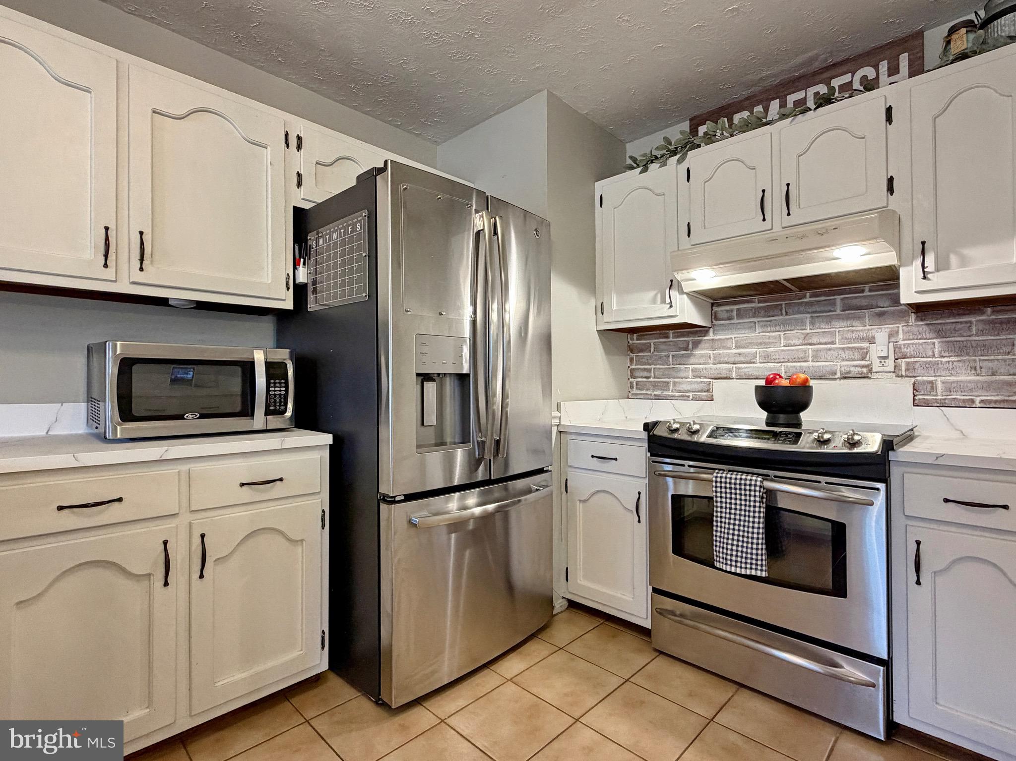 PLEASANT ACRES - Residential